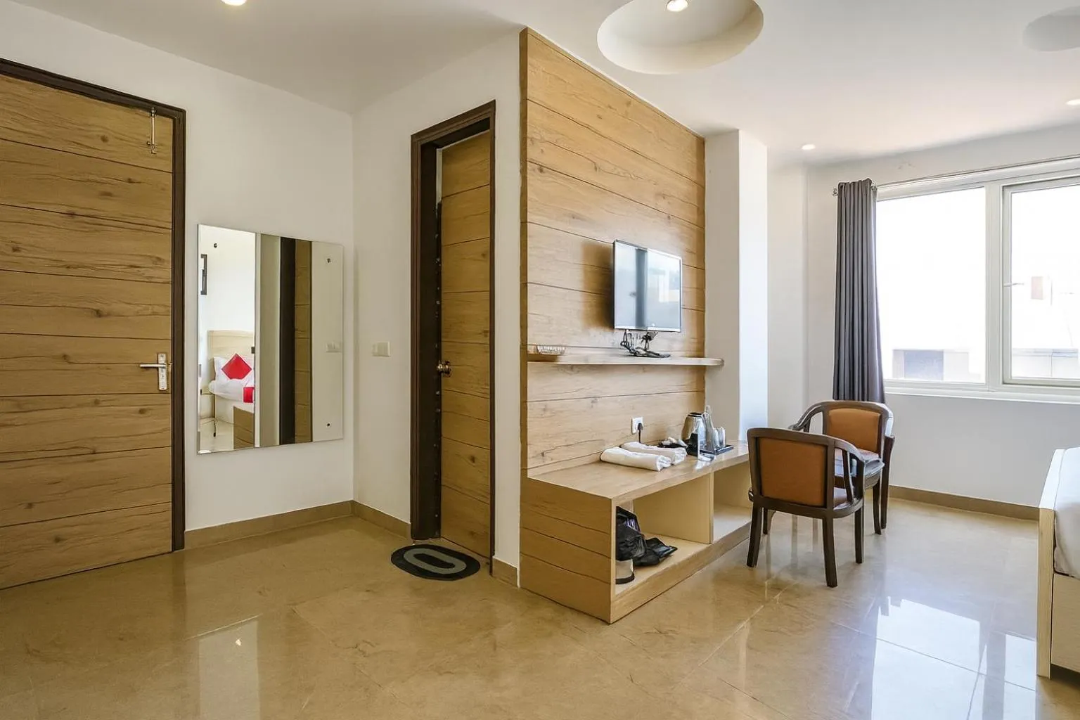 Bed in Hotel Good Luck by JMD Group