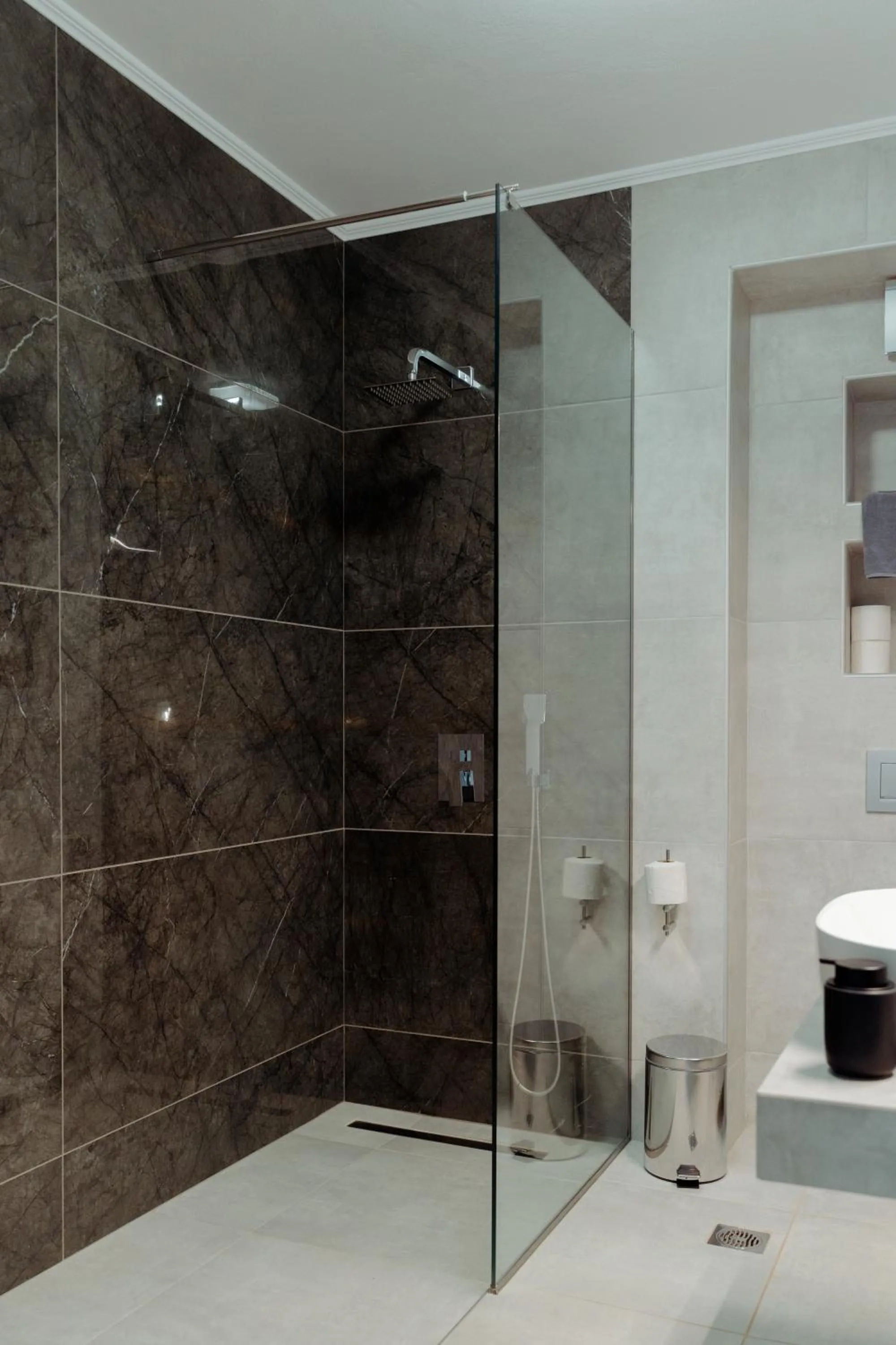 Shower in Limanaki Hotel