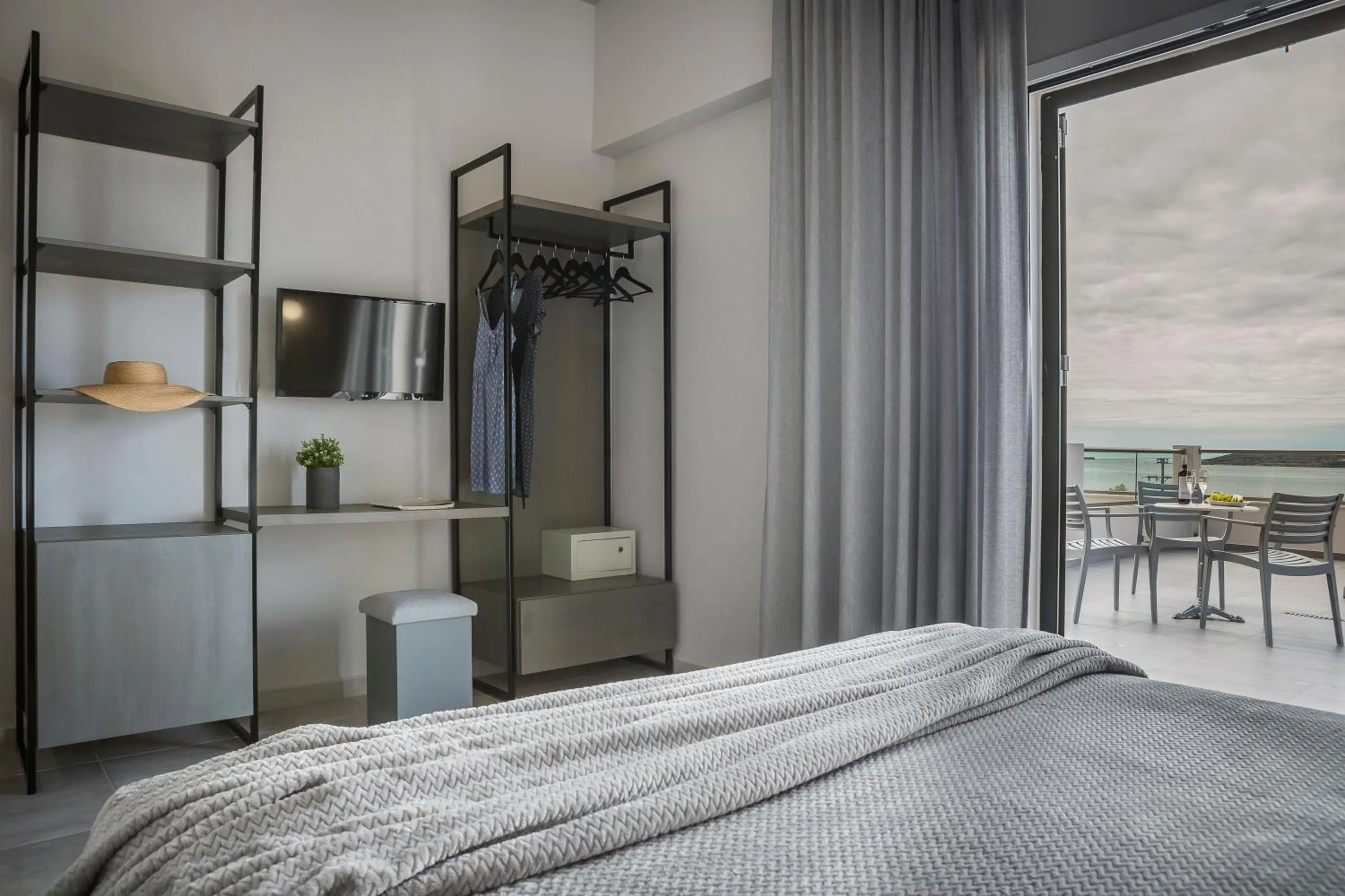 Bed in Limanaki Hotel