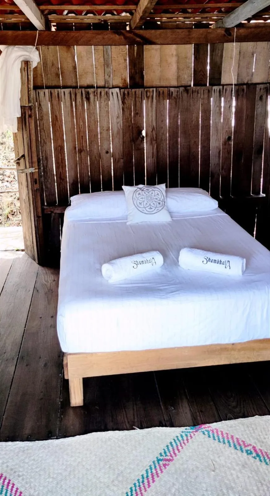 Bed in Shambhala Visión