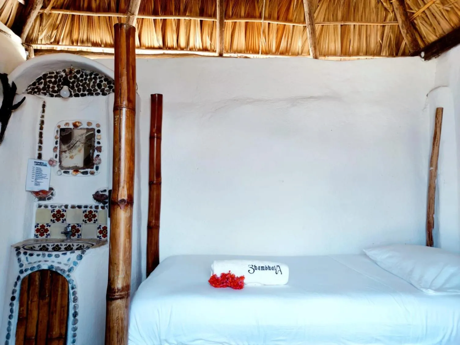 Bed in Shambhala Visión