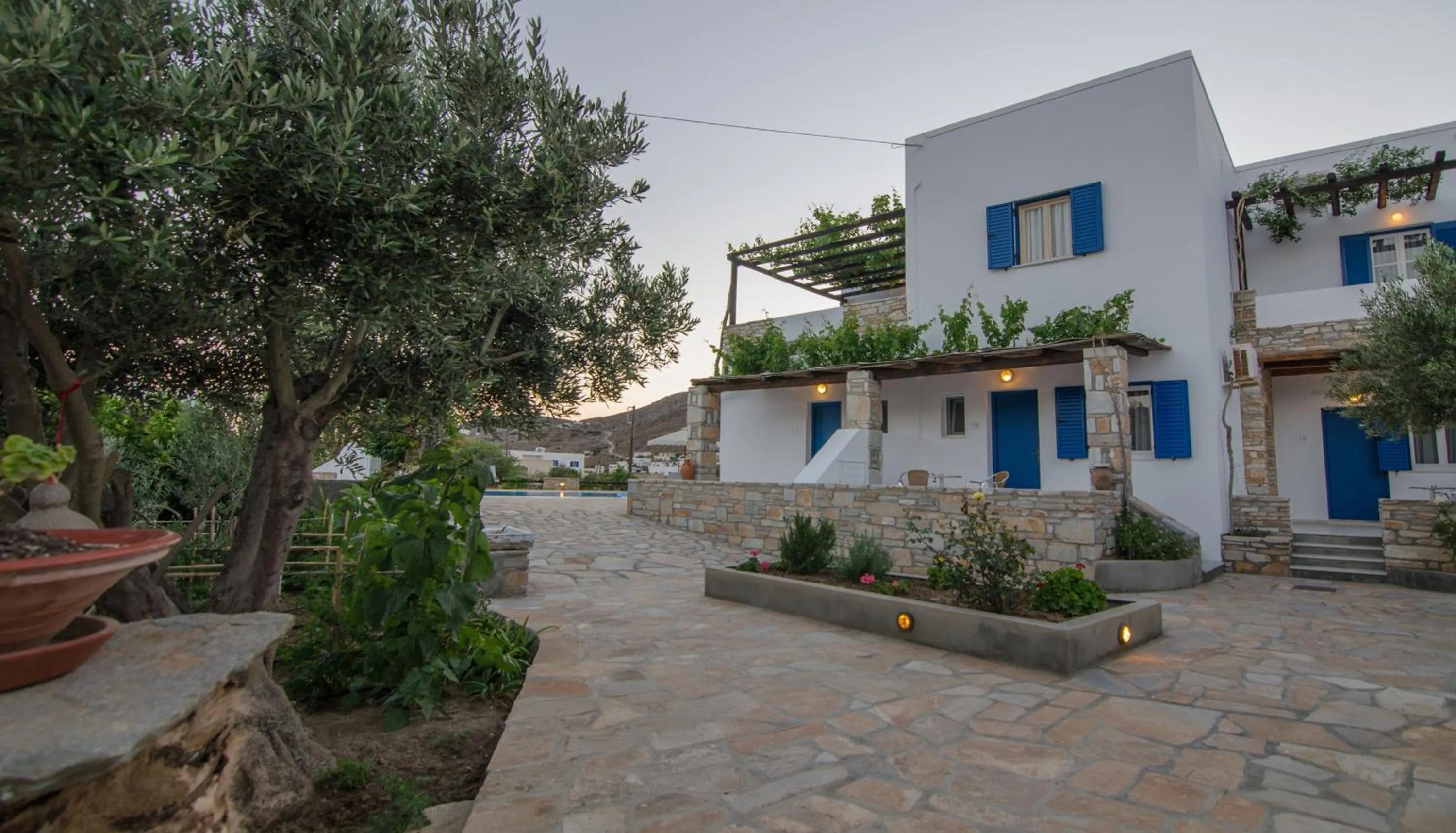 Area and facilities in Brother's Hotel