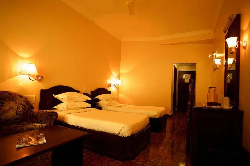 Bed in HOTEL RESIDENCY PARK