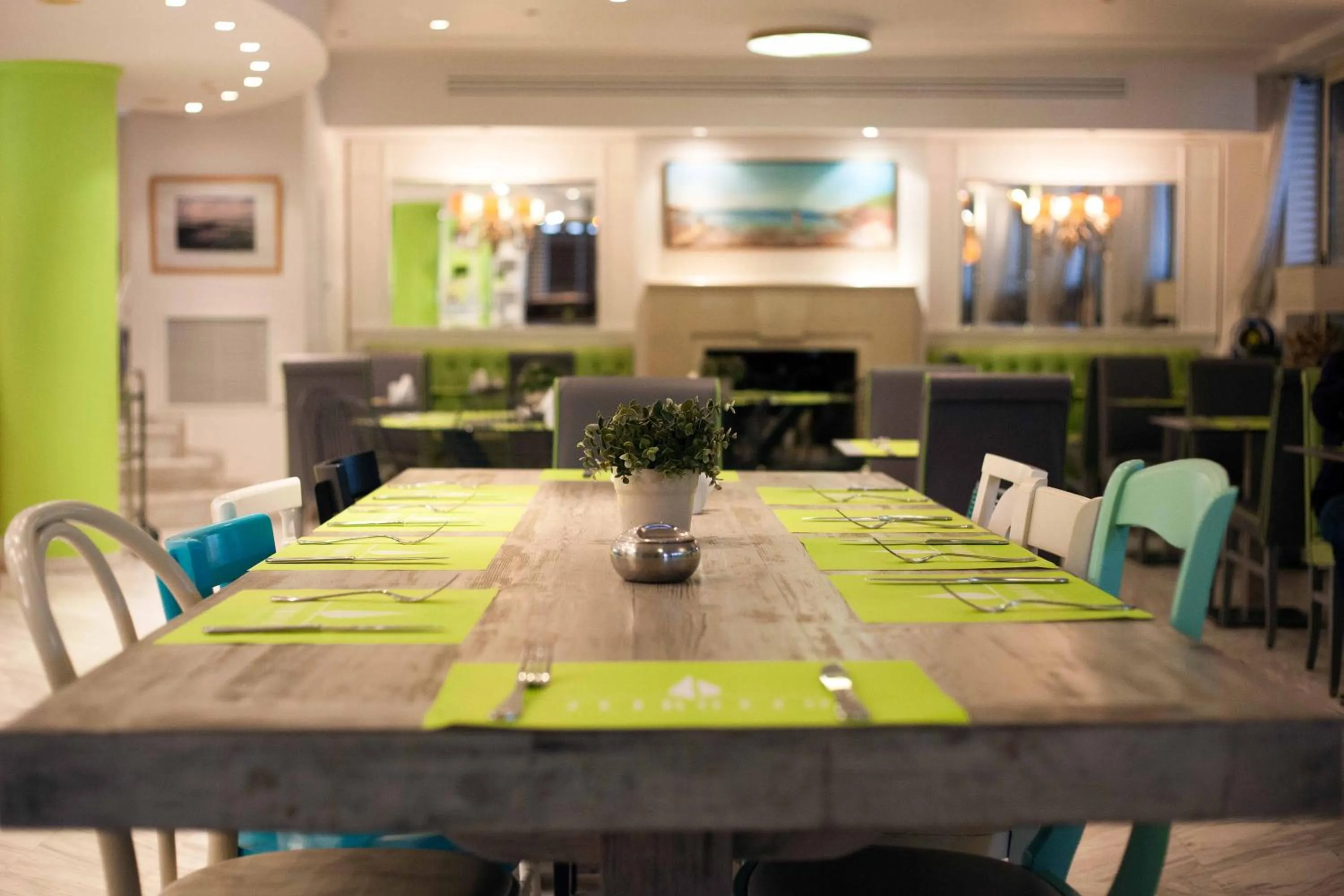 Restaurant/places to eat in Golden Star City Resort