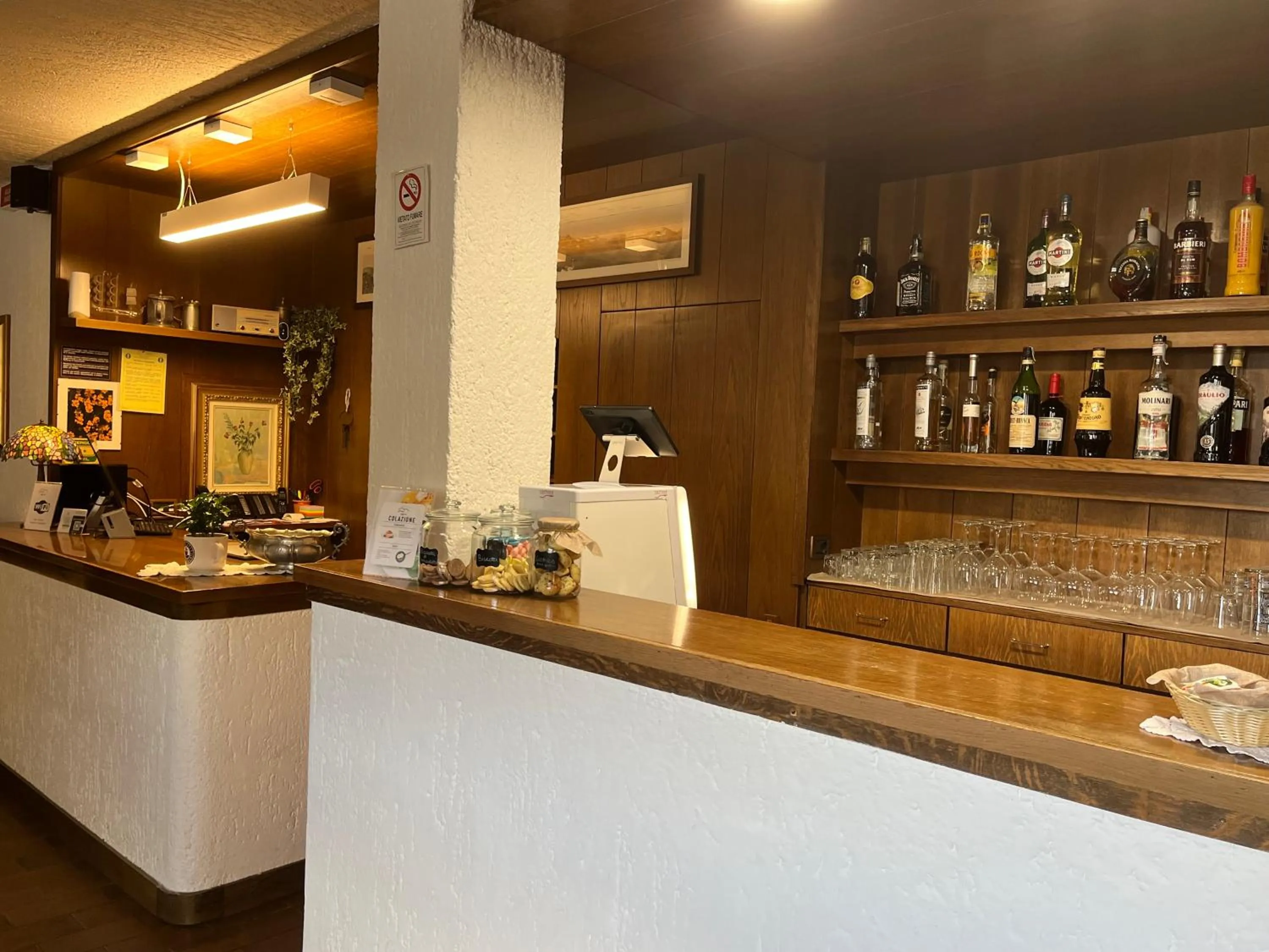 Lounge or bar in Hotel Alle Tre Baite
