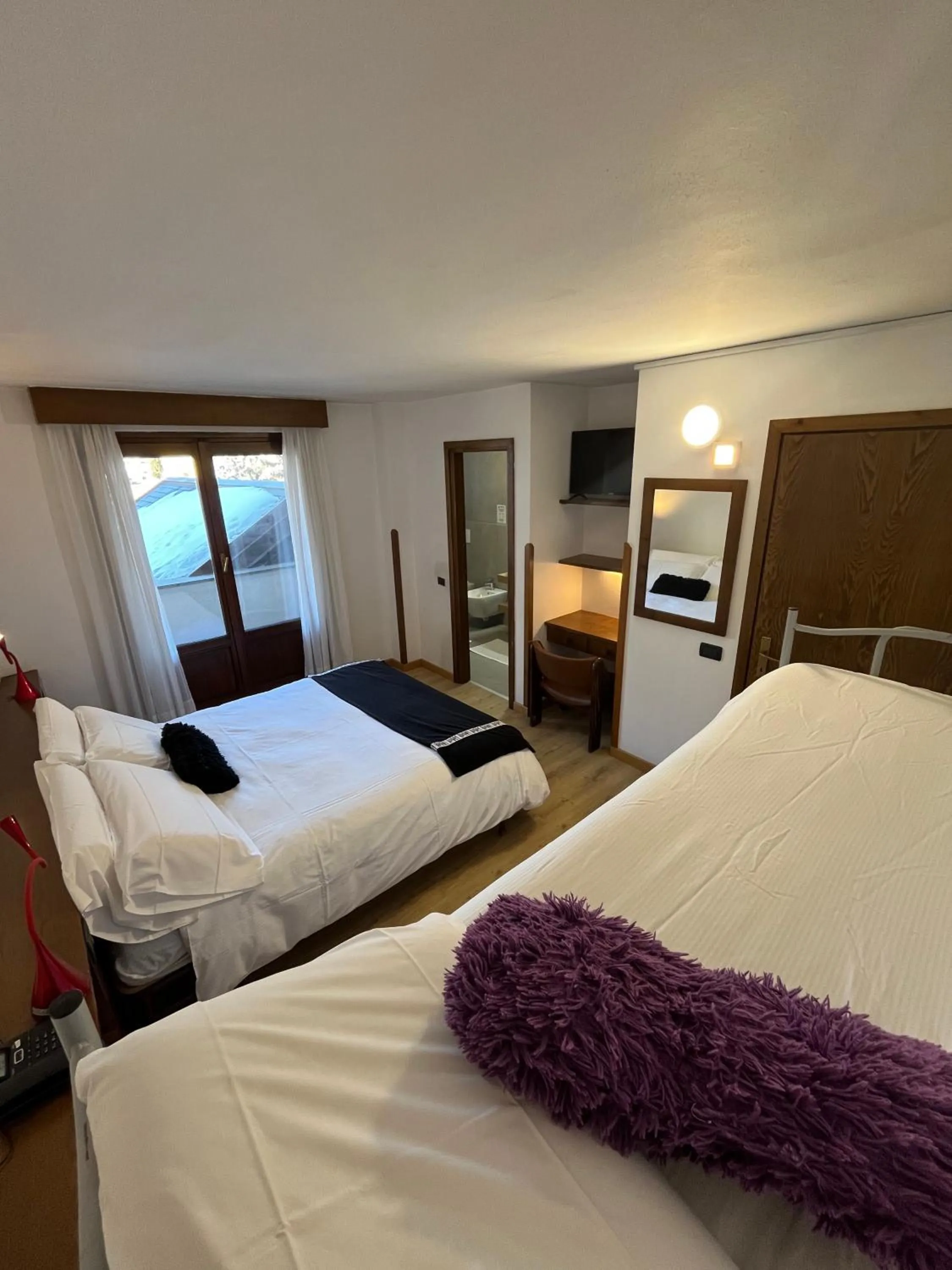 TV and multimedia, Bed in Hotel Alle Tre Baite