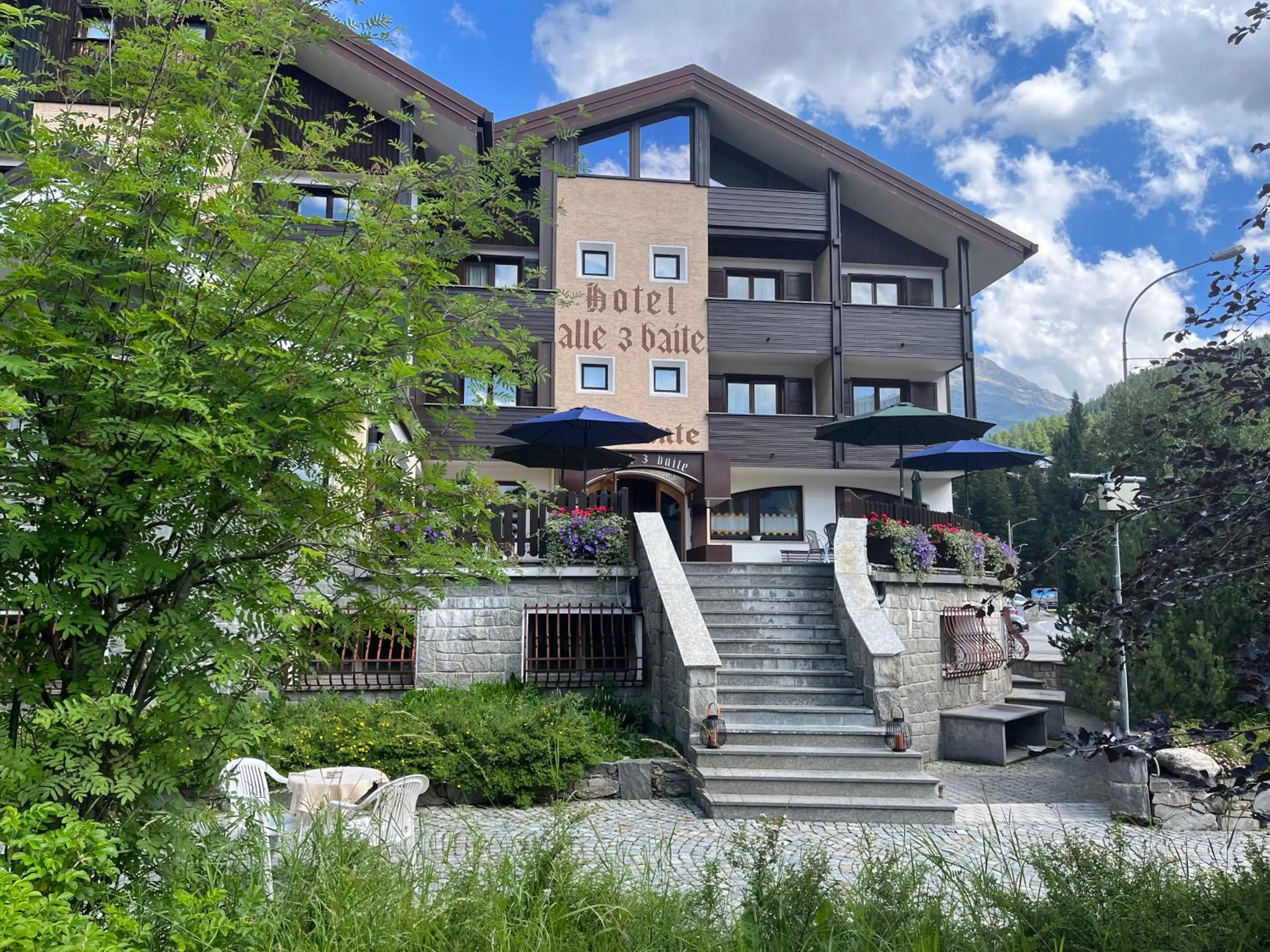Property building in Hotel Alle Tre Baite