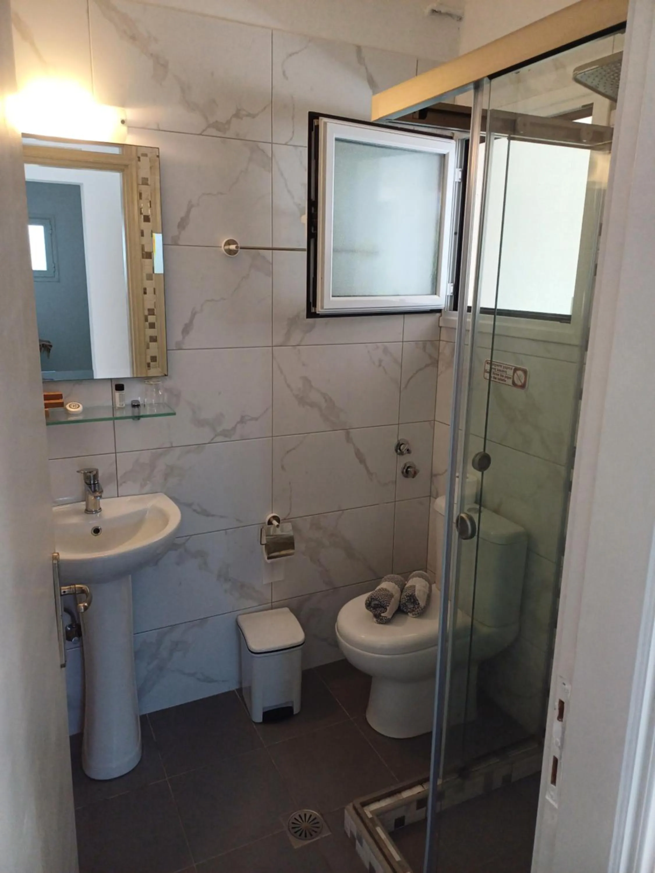 Shower in Villa Kavourakia