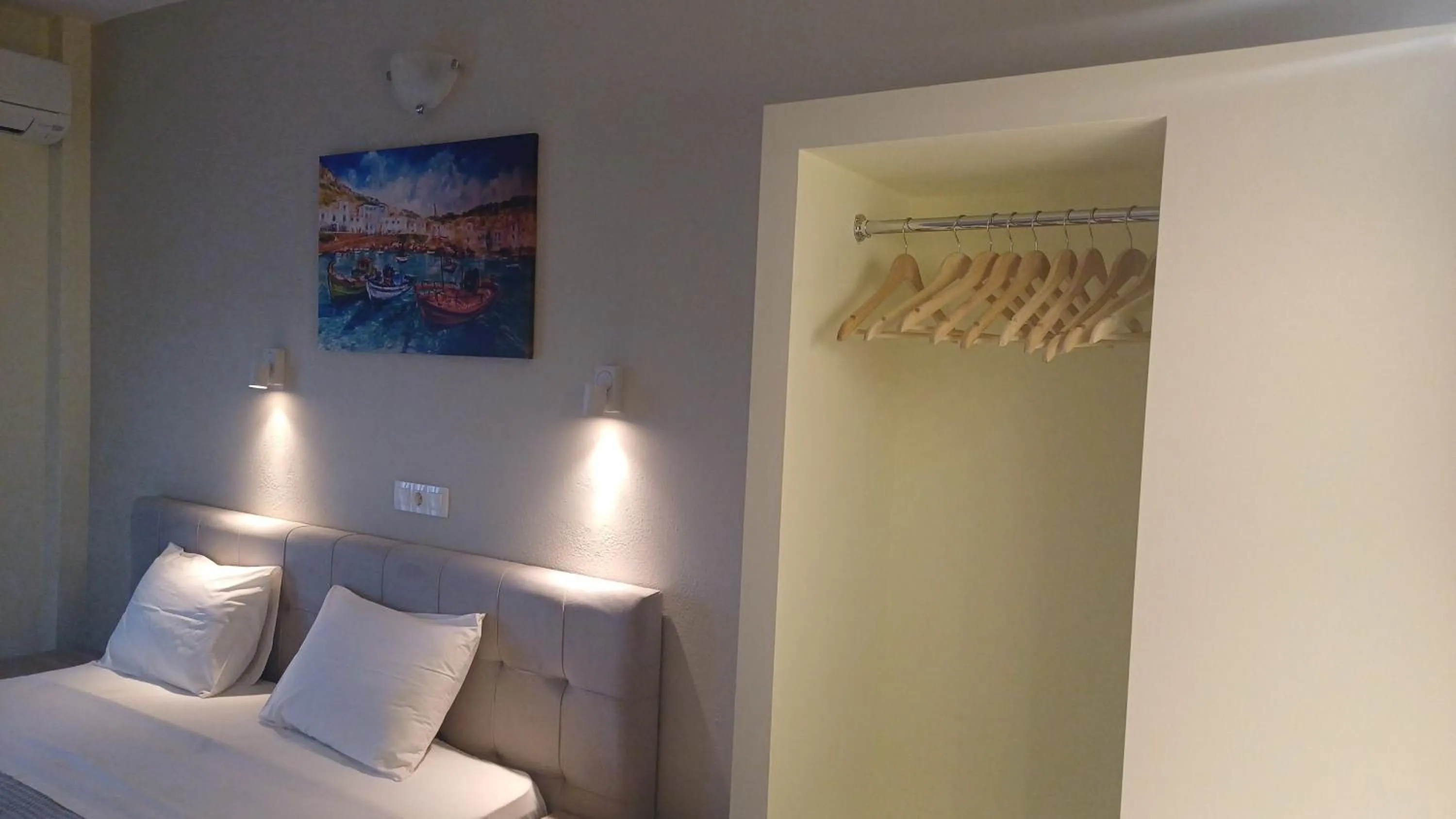 Bed in Villa Kavourakia