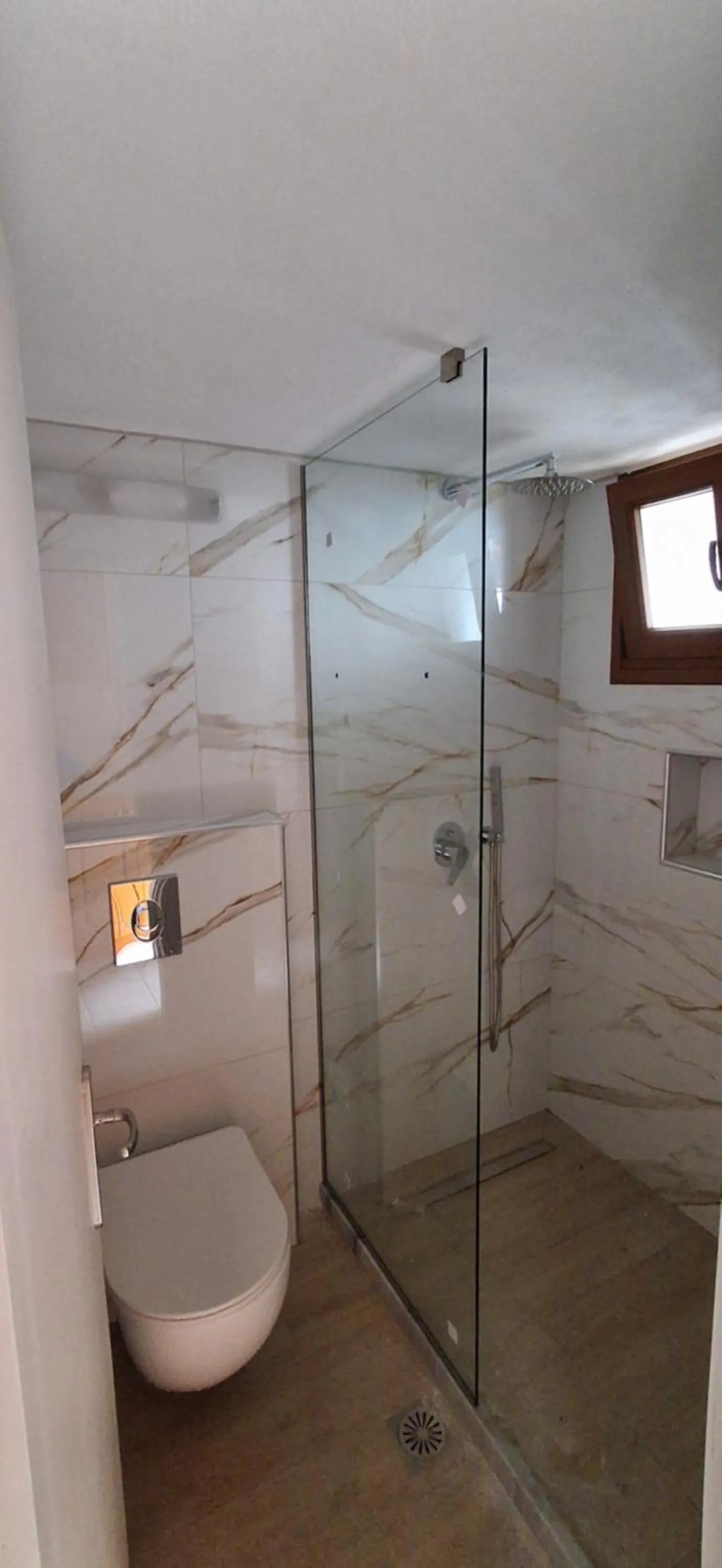 Shower in Villa Kavourakia