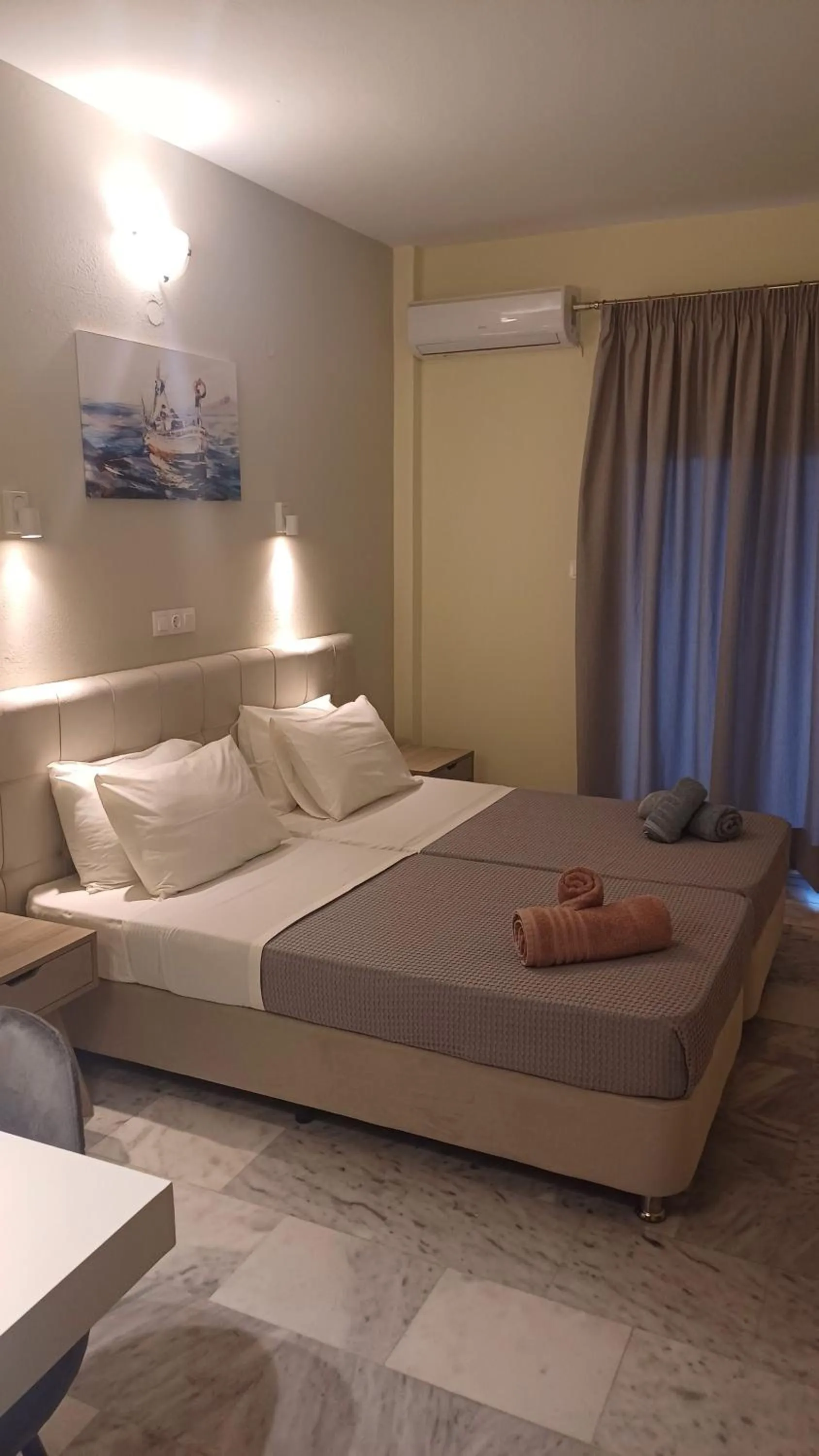 Bed in Villa Kavourakia