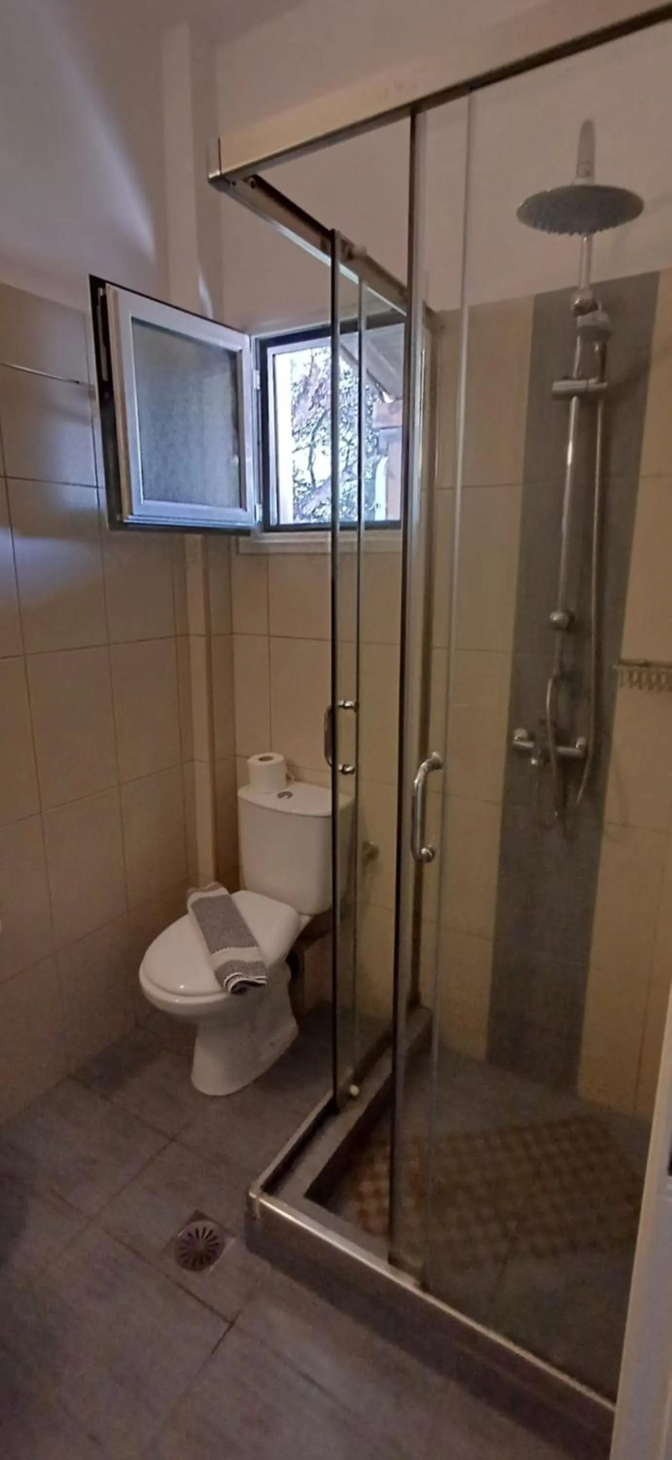 Shower in Villa Kavourakia