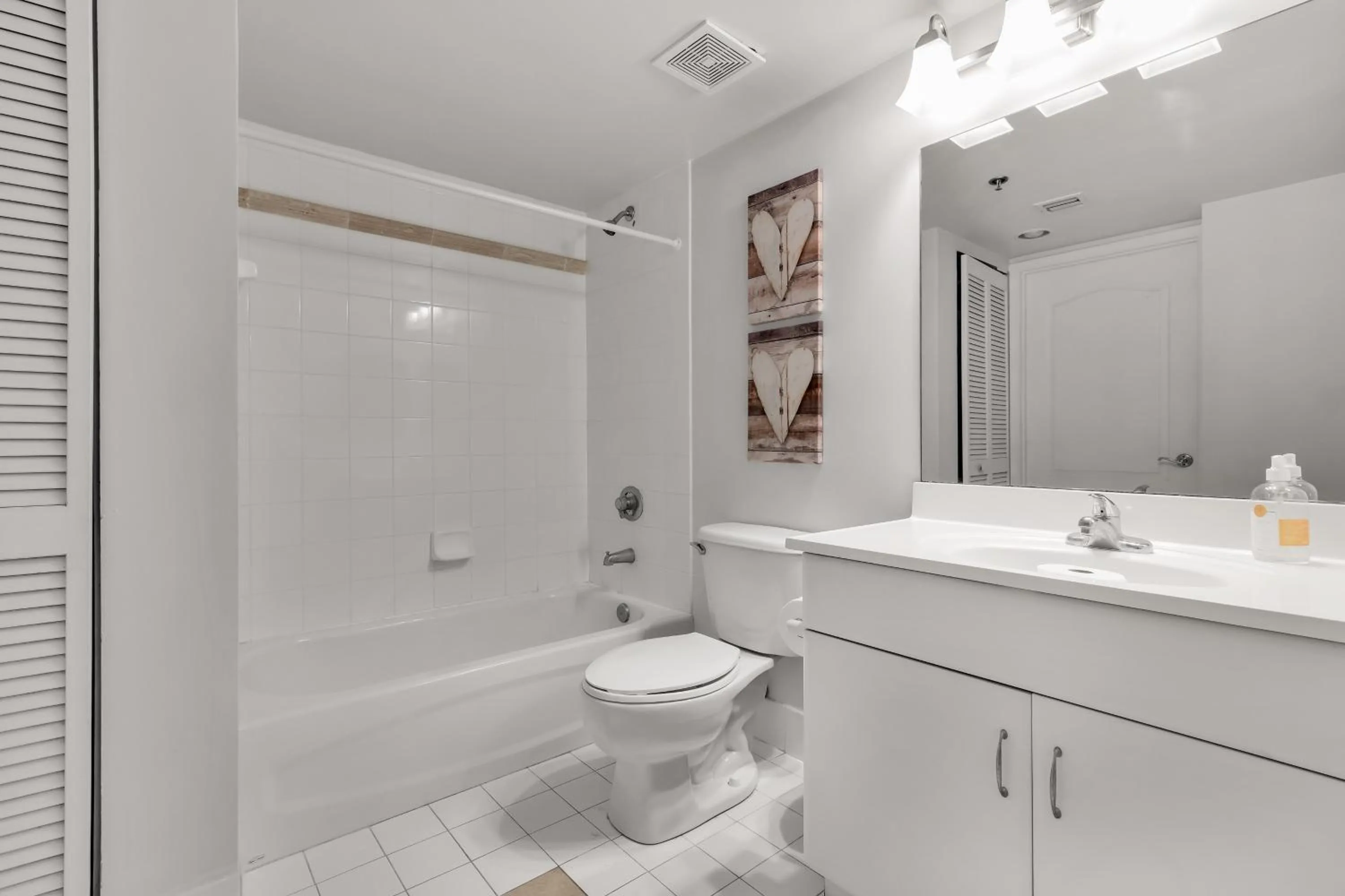 Shower in The Club at Brickell Bay Luxury Suites