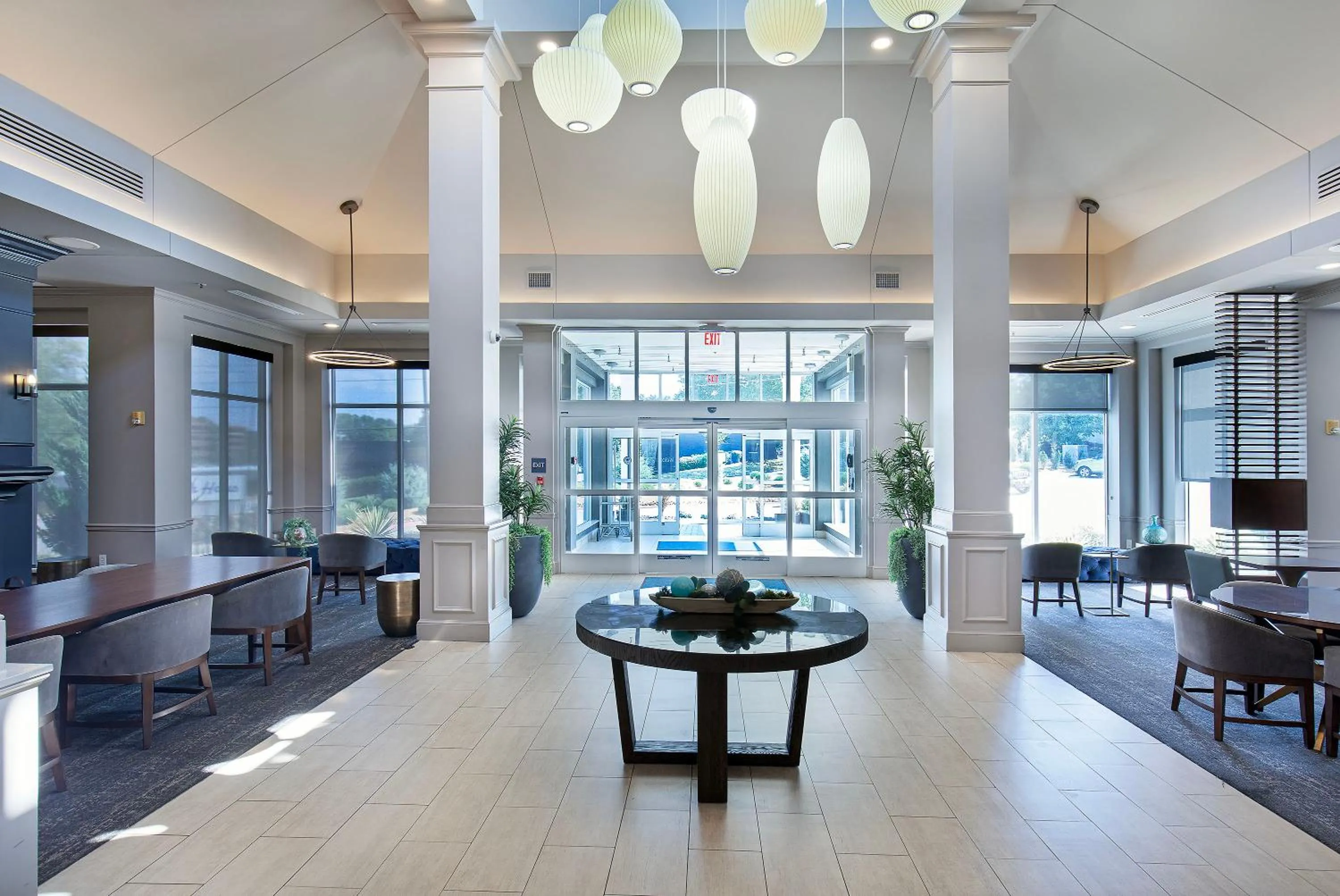 Lobby or reception in Crowne Plaza Nashville Airport by IHG