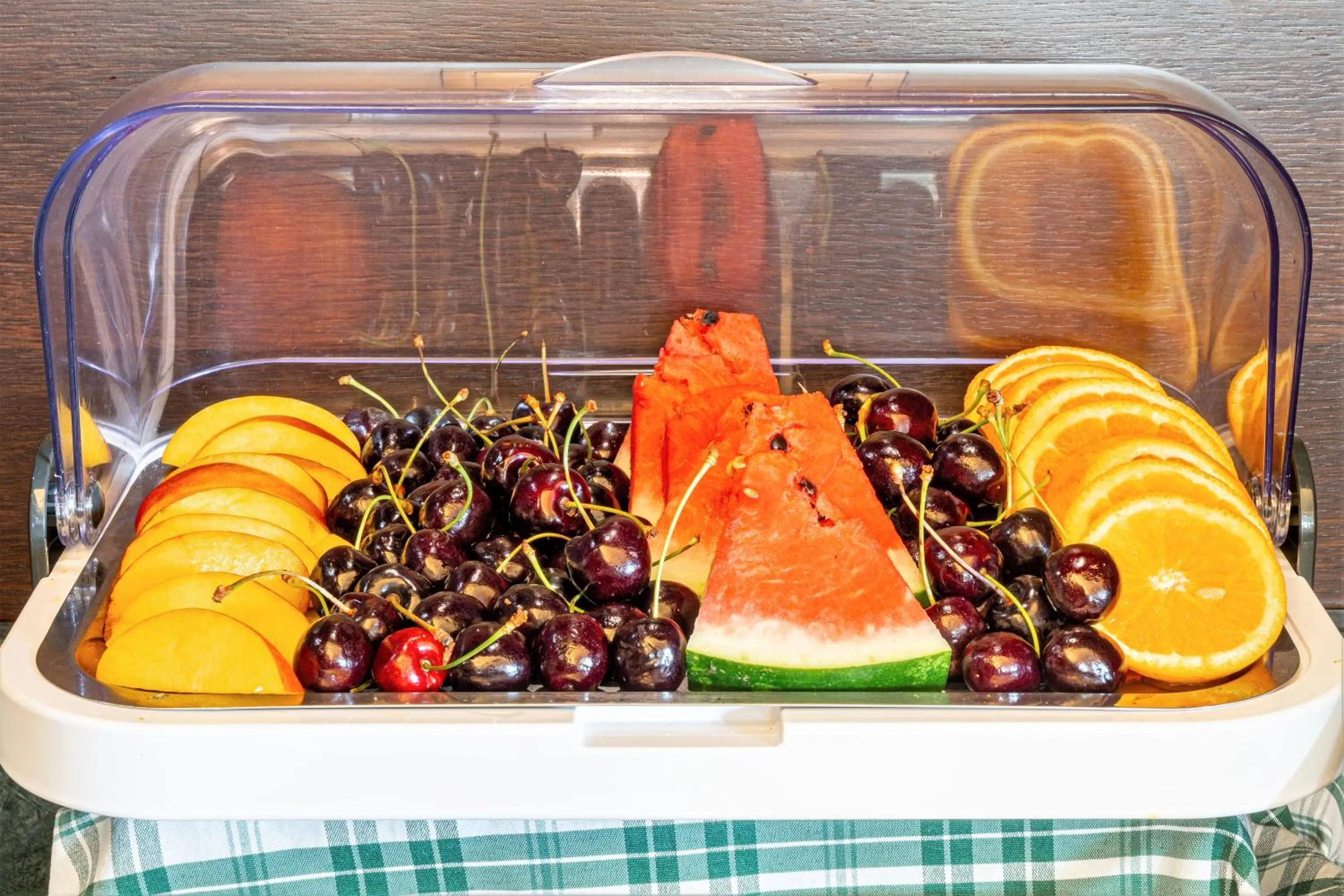 Food and drinks in Plaka Hotel