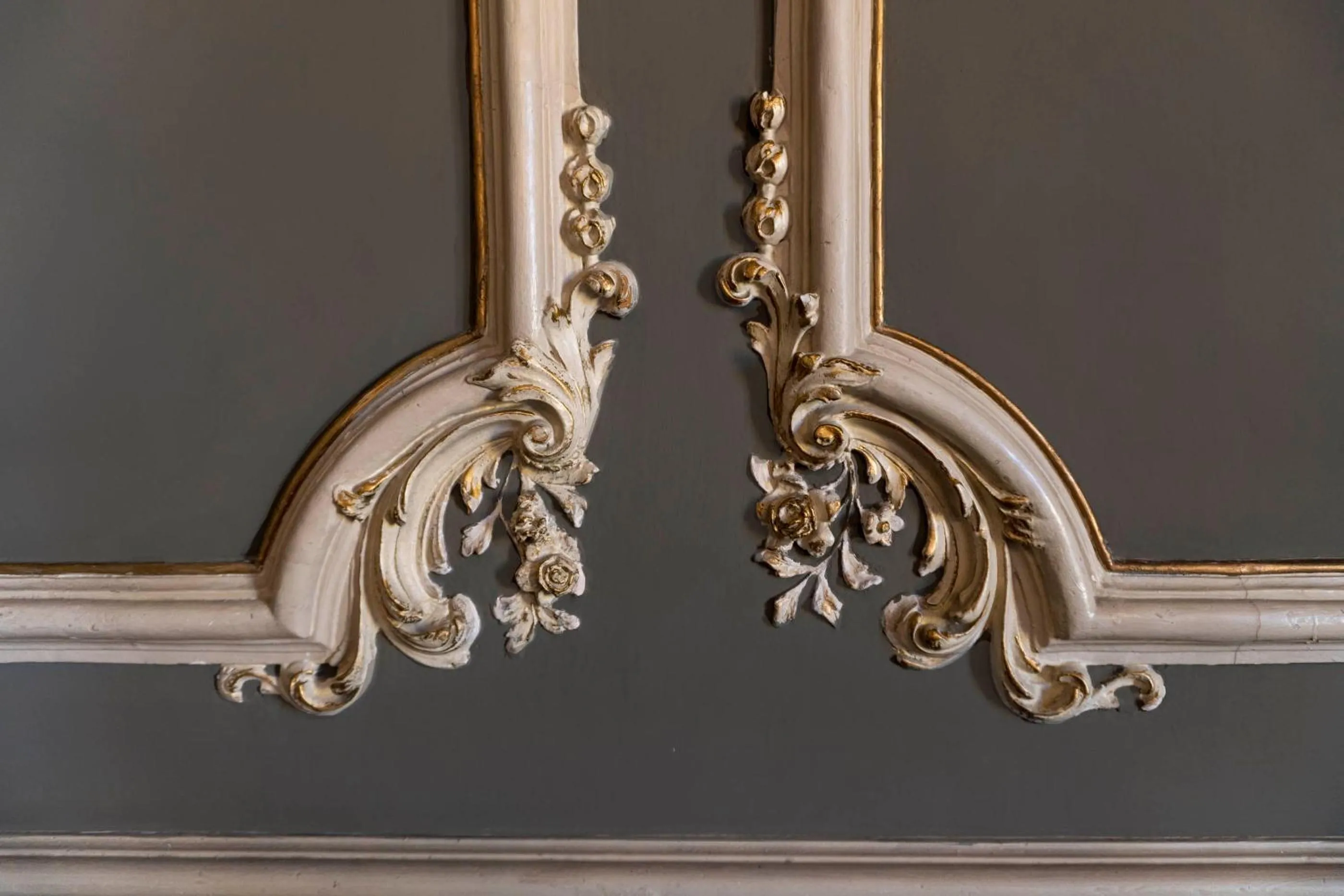 Decorative detail in Palacio Julio Hotel