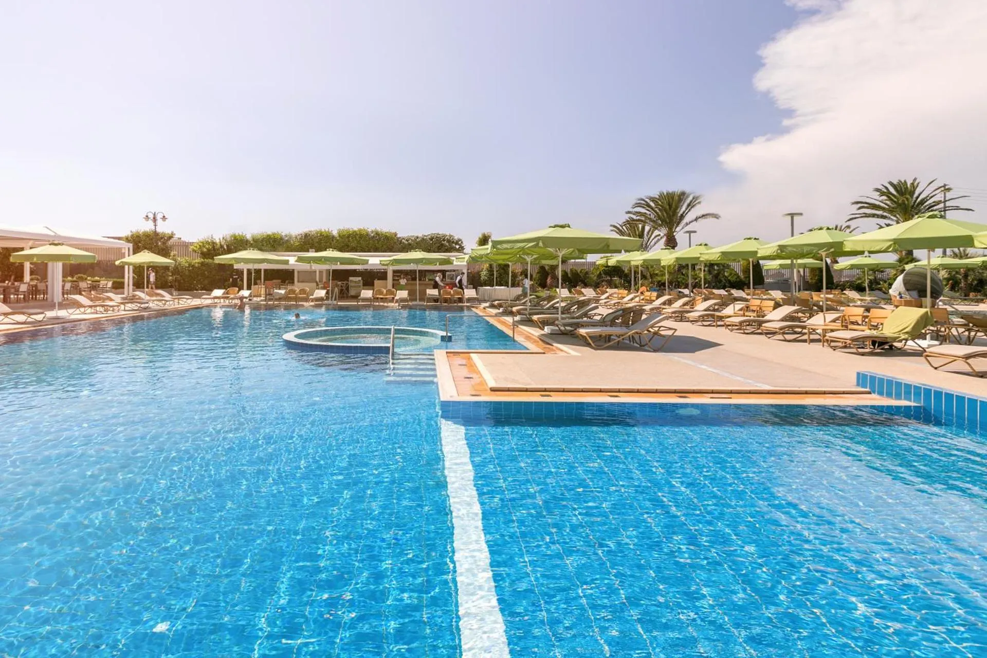 Swimming pool in Divani Apollon Palace & Thalasso