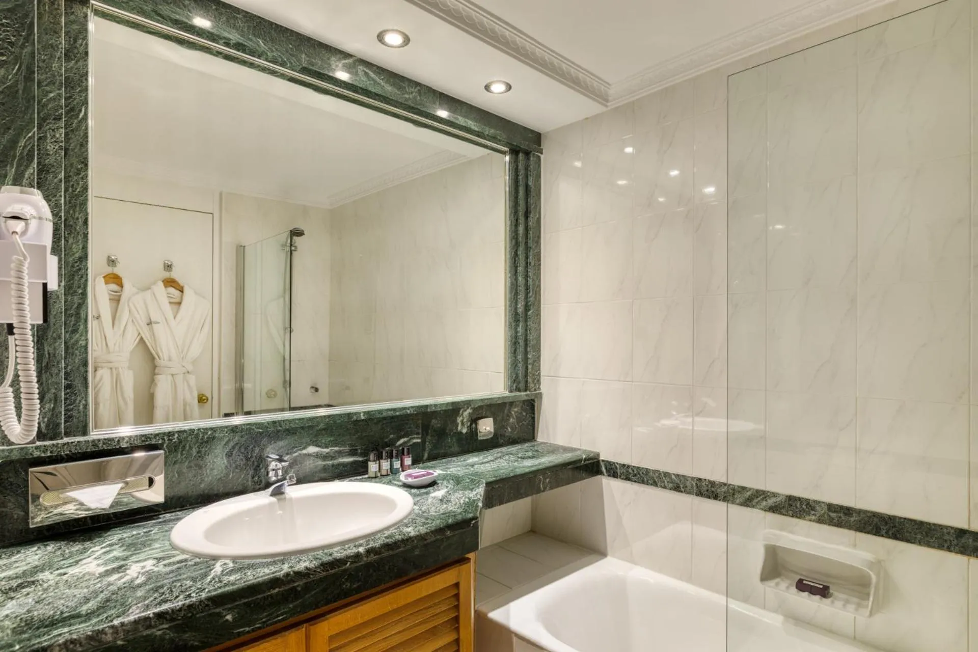 Superior Deluxe Double Room  in Divani Apollon Palace & Thalasso