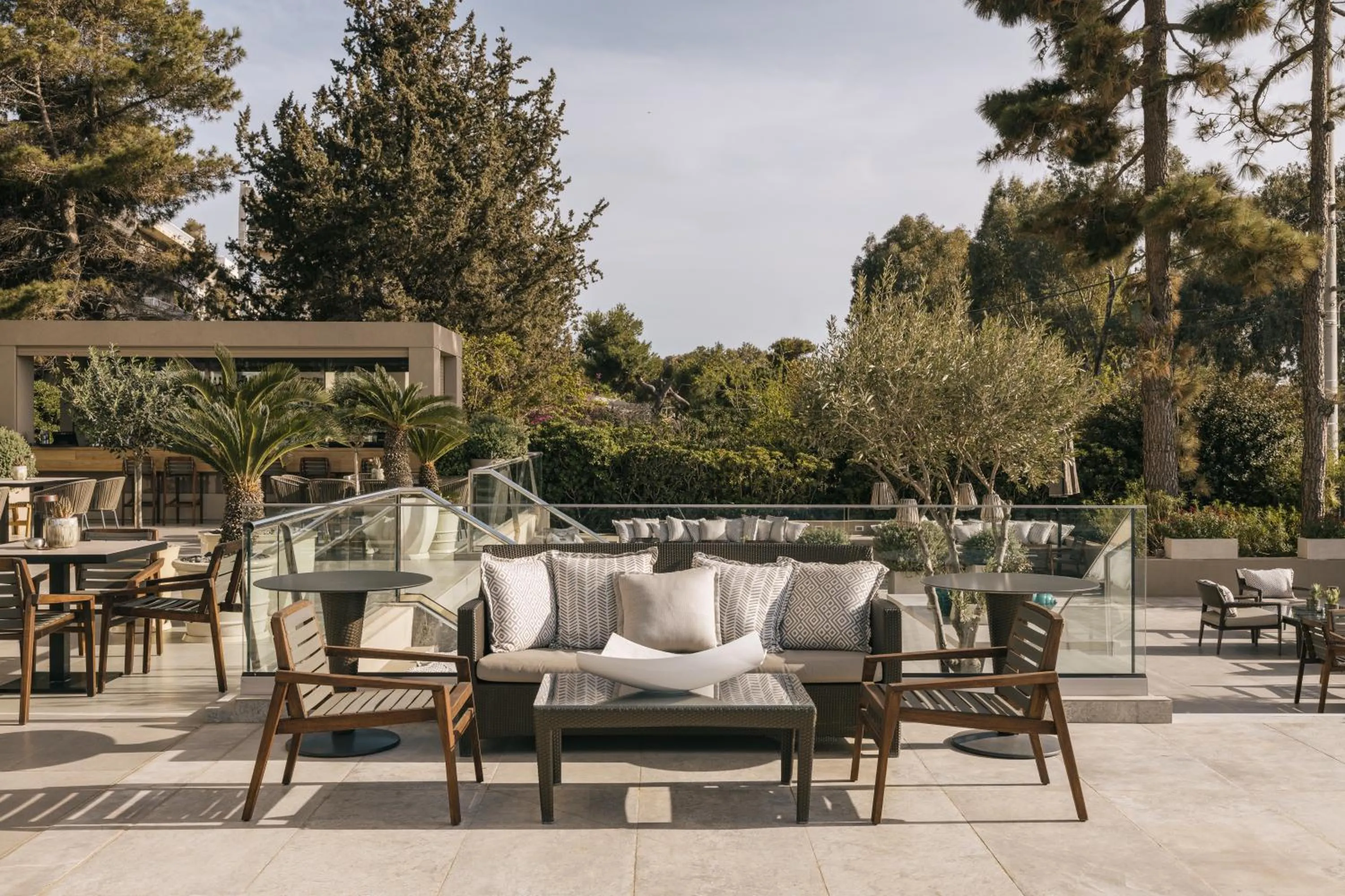 Restaurant/places to eat in Divani Apollon Palace & Thalasso