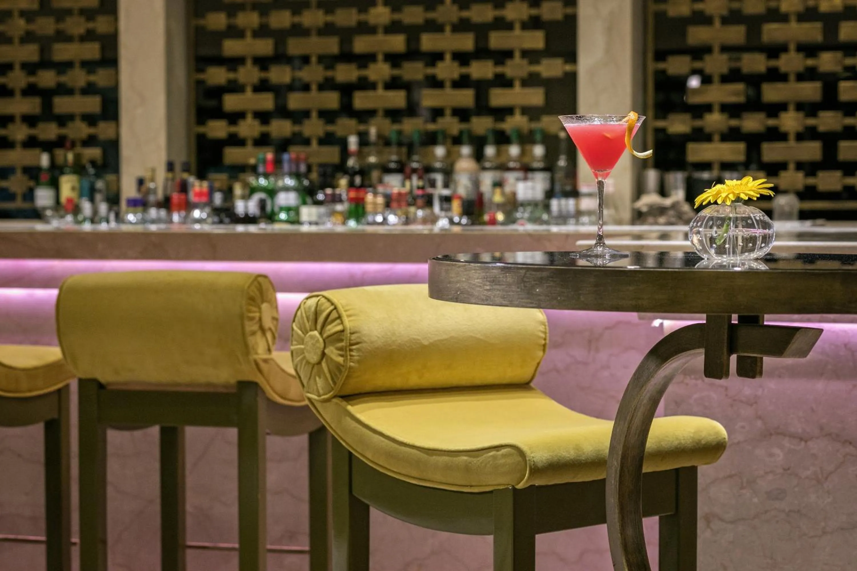 Restaurant/places to eat in Divani Apollon Palace & Thalasso