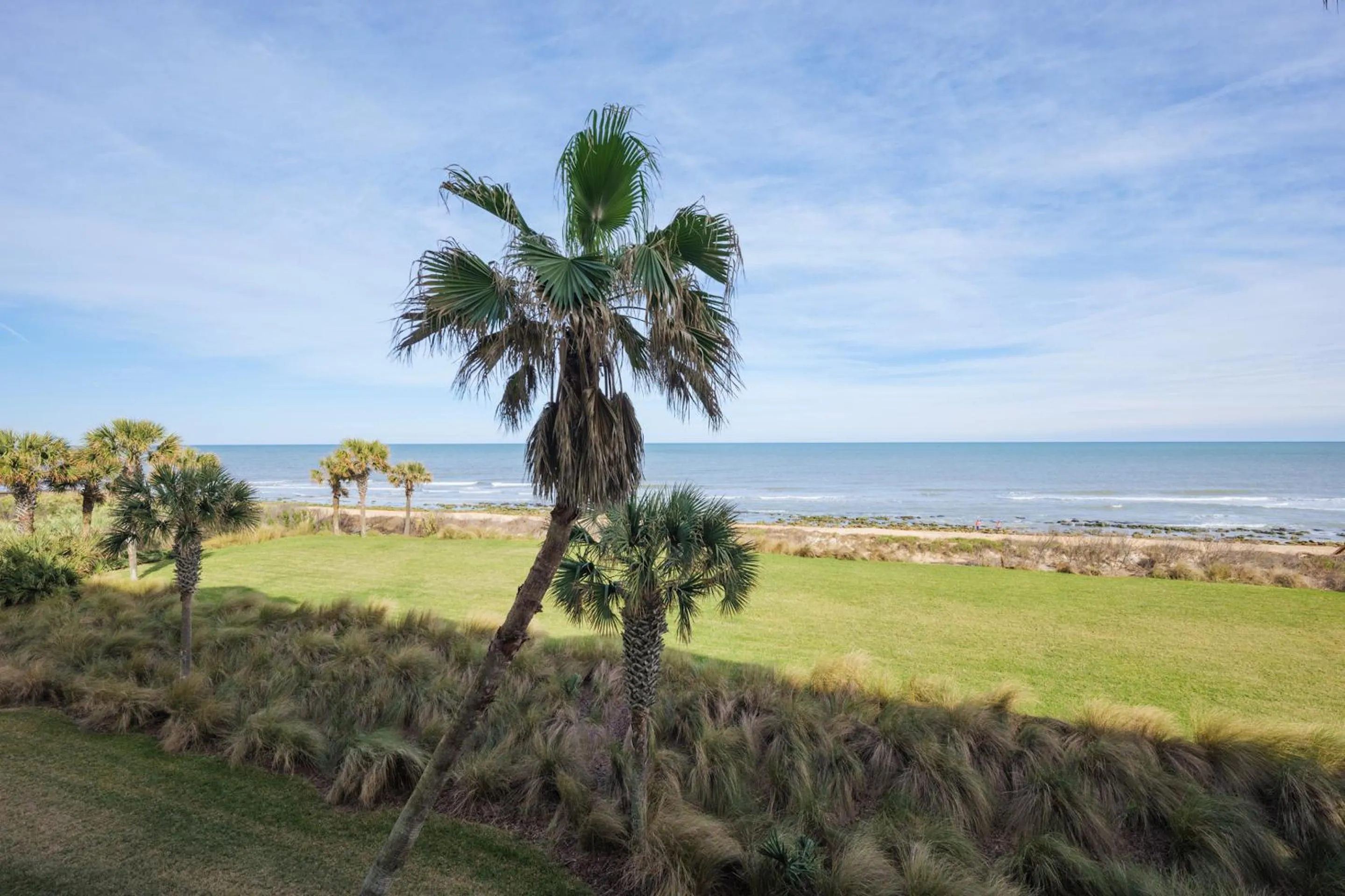 Property building in 633 Cinnamon Beach