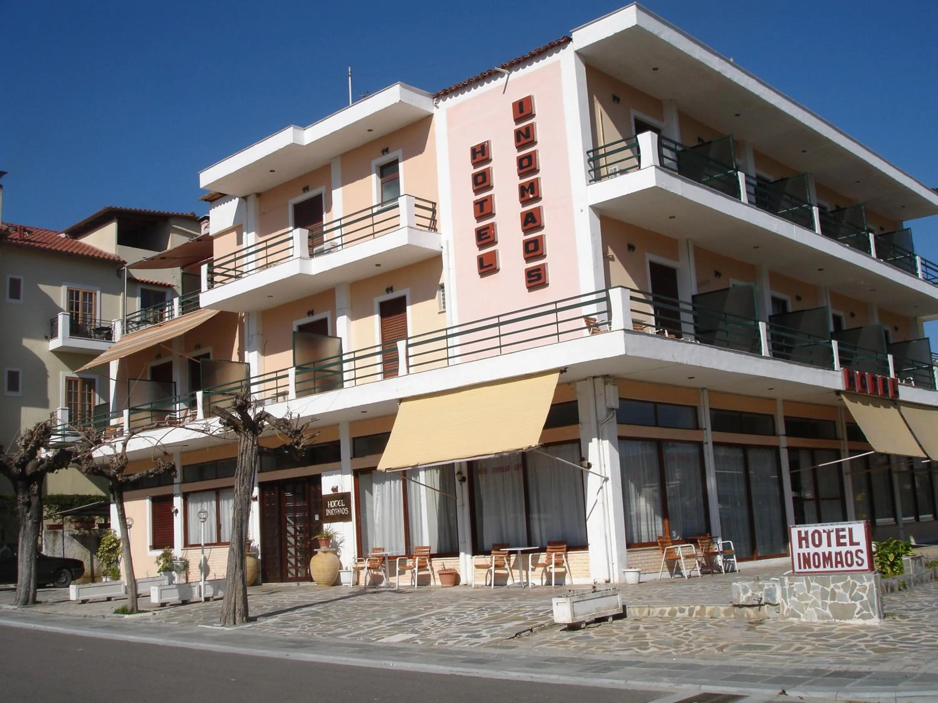 Property building in Hotel Inomaos