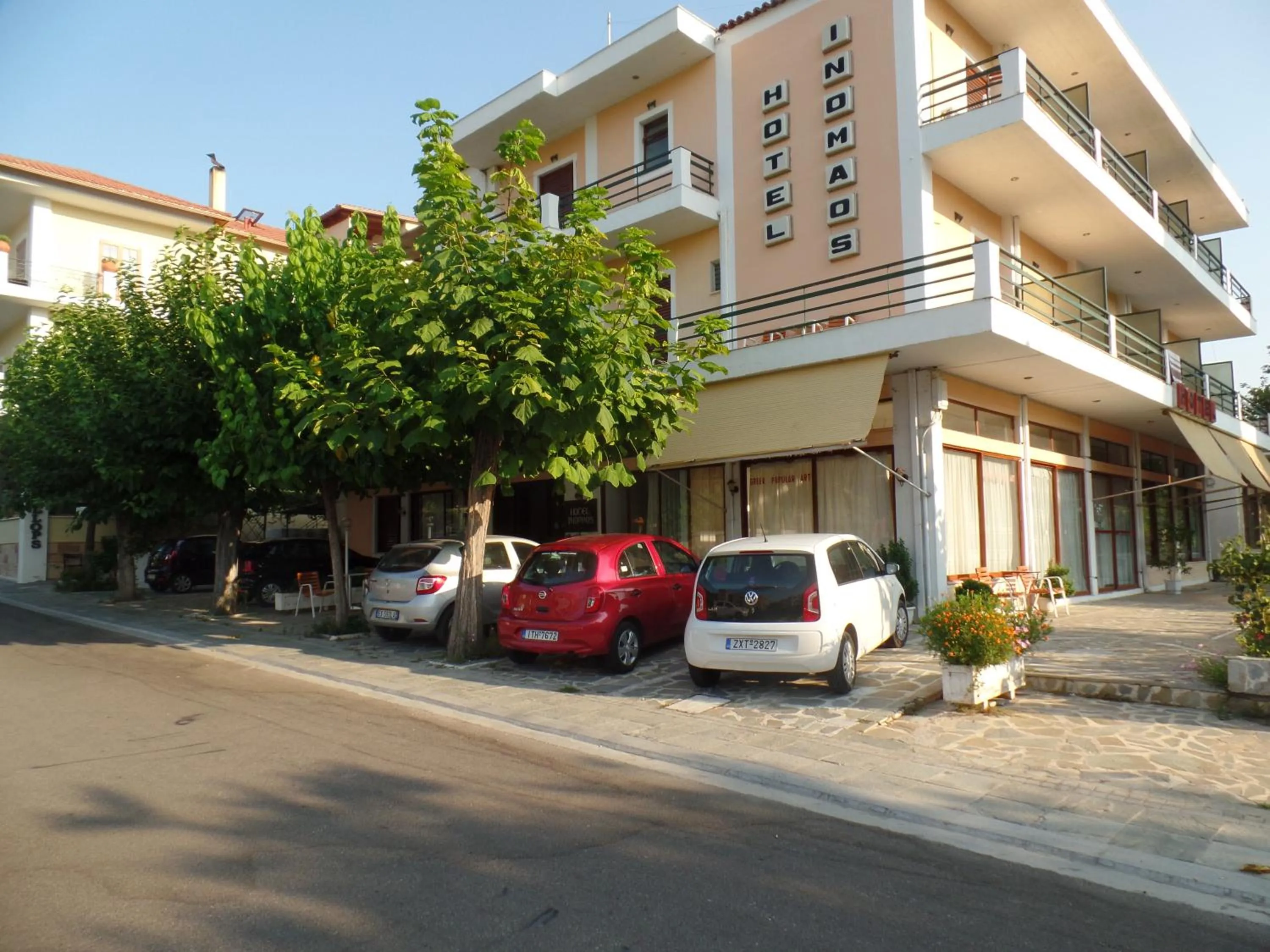 Facade/entrance in Hotel Inomaos