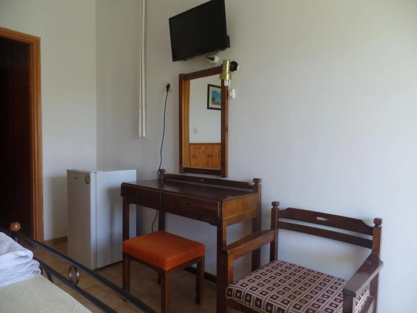 Photo of the whole room in Hotel Inomaos