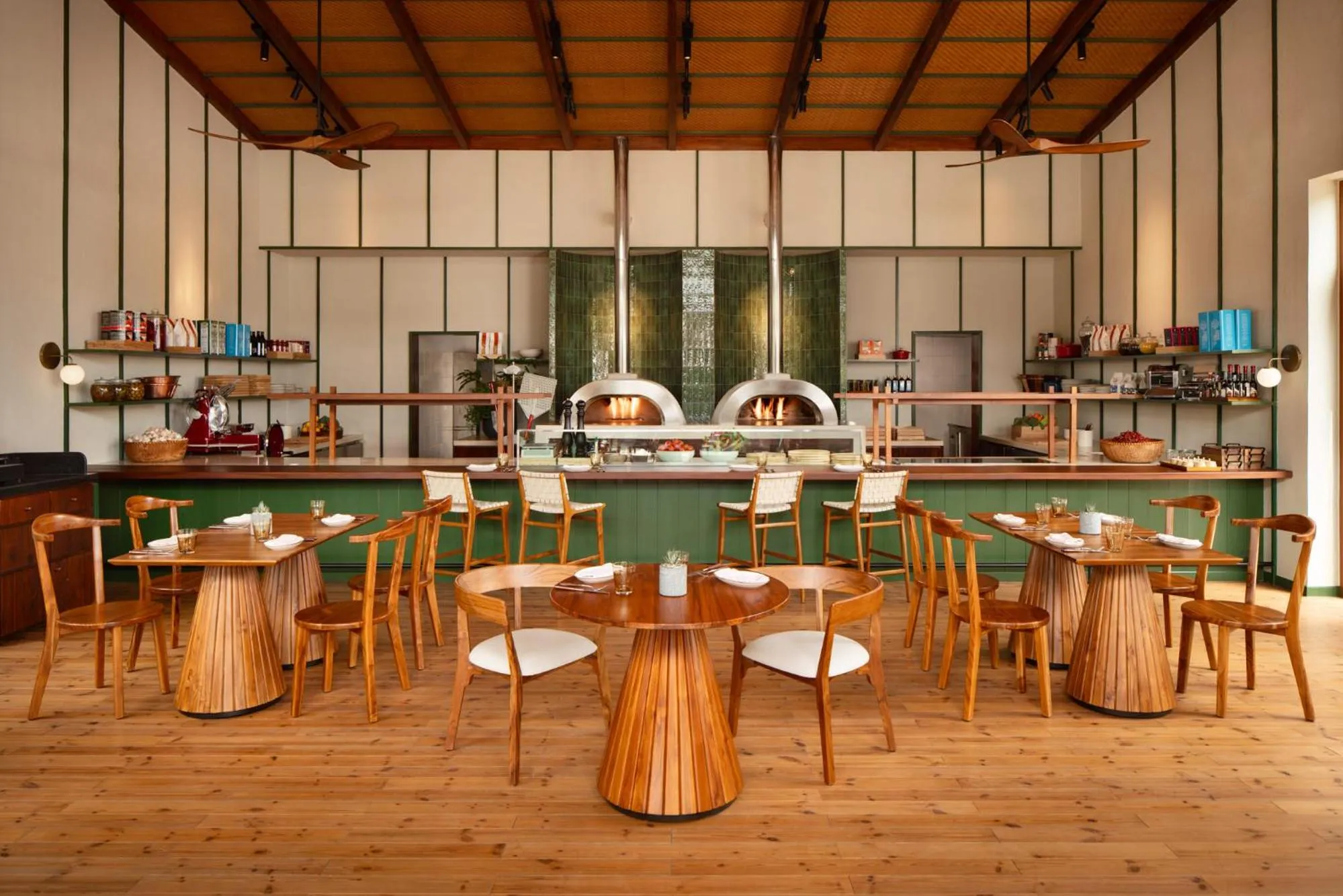 Restaurant/places to eat in New World Hoiana Beach Resort