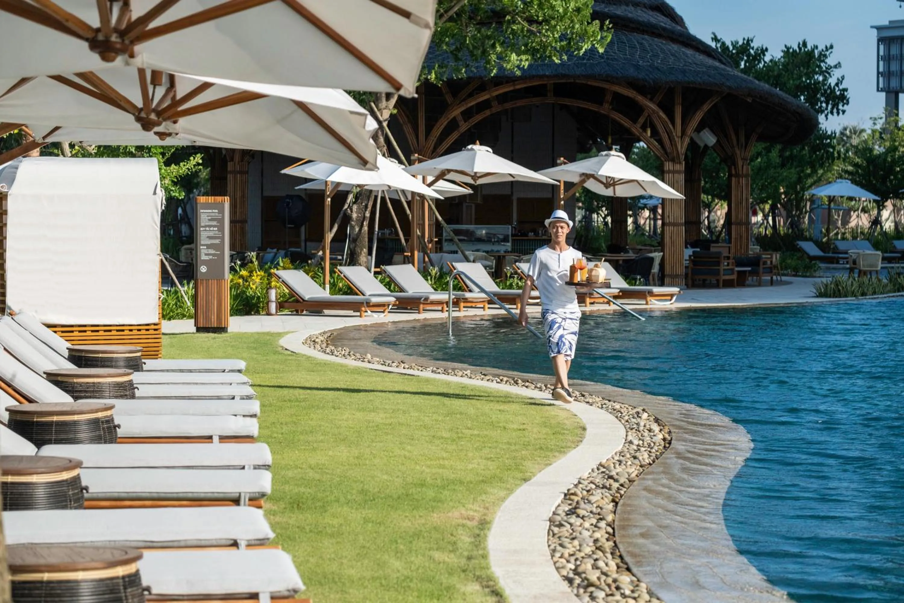 Restaurant/places to eat in New World Hoiana Beach Resort