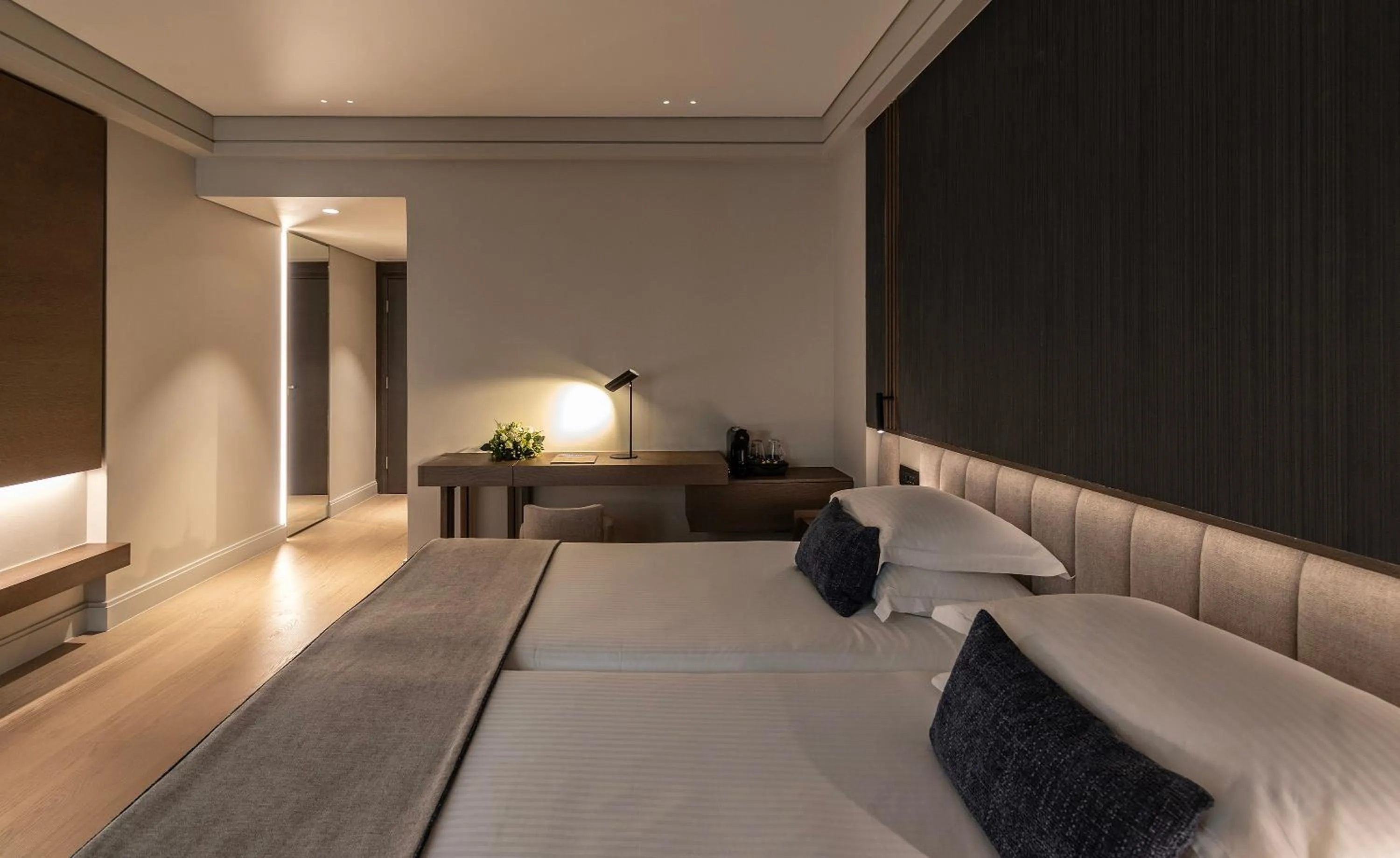 Bed in NJV Athens Plaza