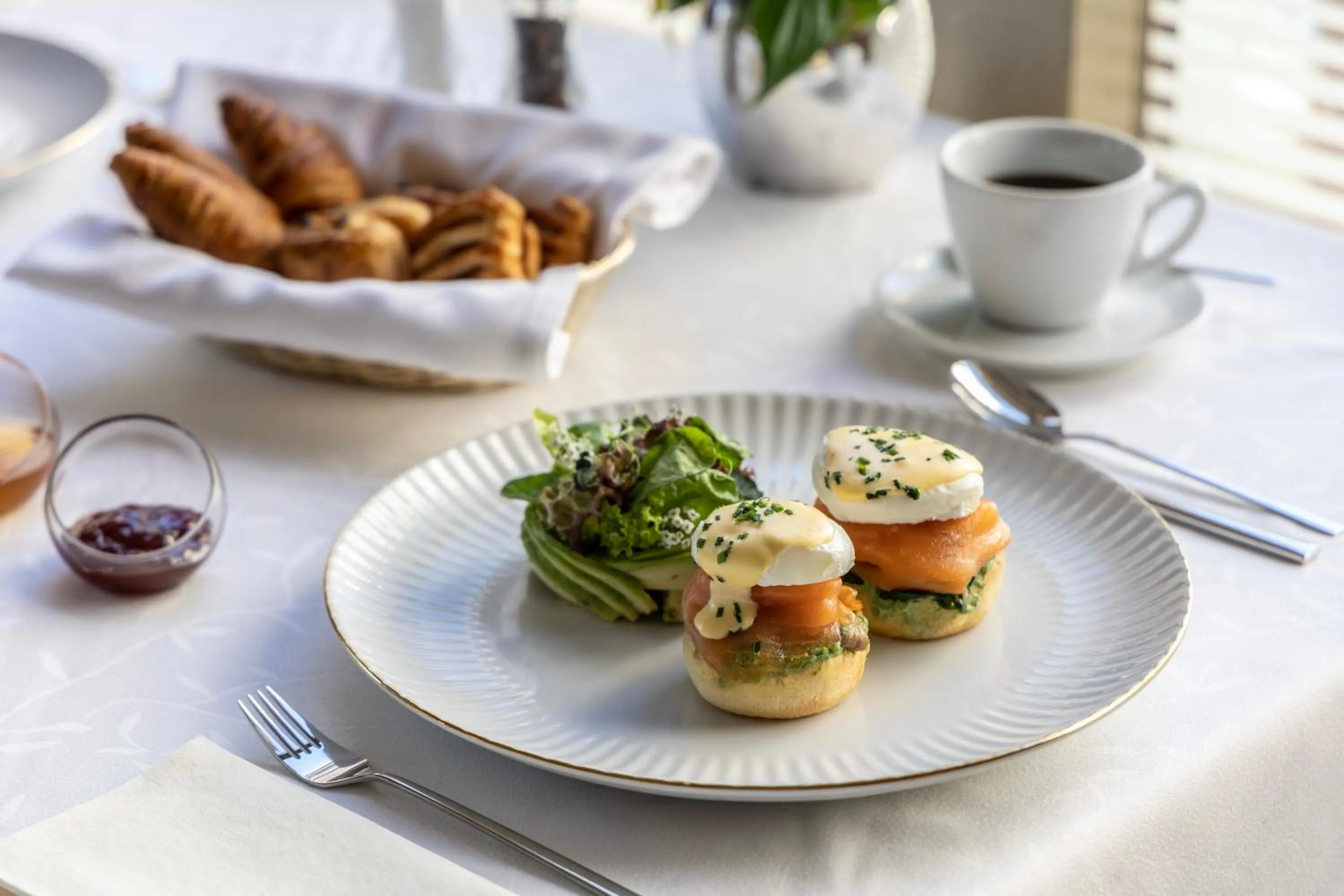 Breakfast in NJV Athens Plaza