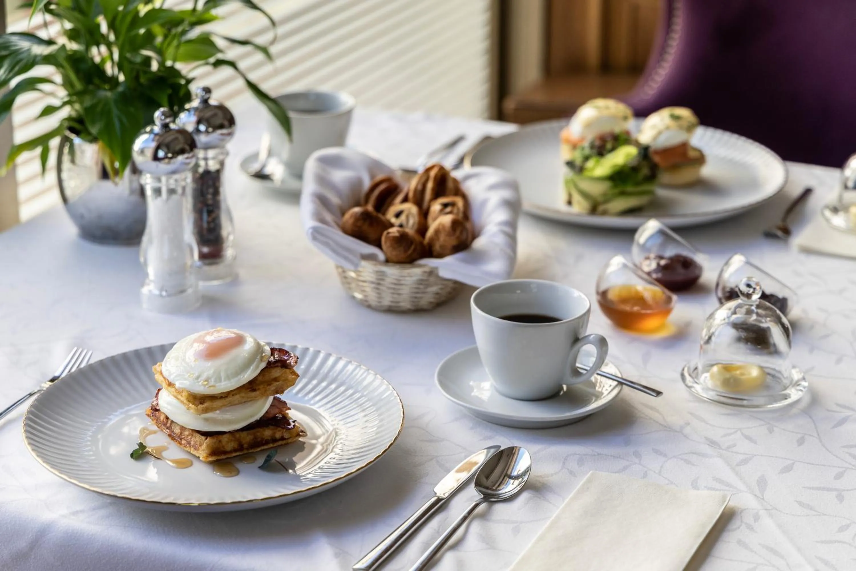 Breakfast in NJV Athens Plaza