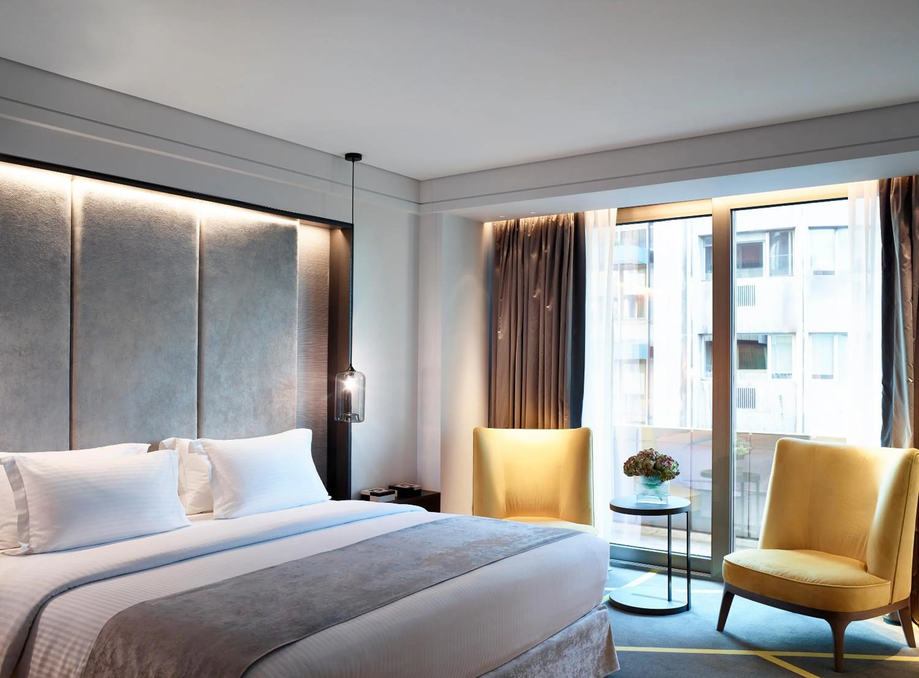 Photo of the whole room, Bed in NJV Athens Plaza