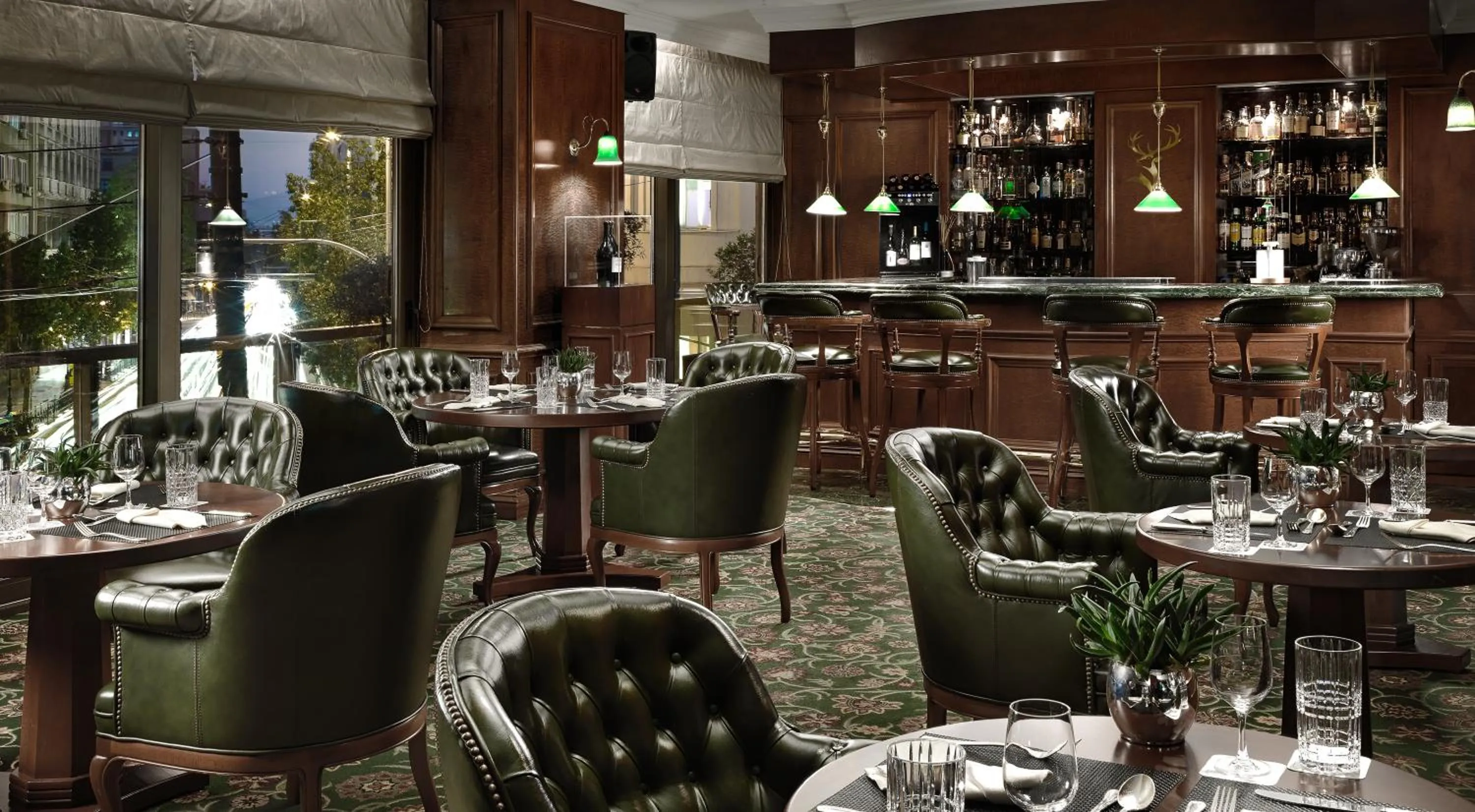 Restaurant/places to eat in NJV Athens Plaza