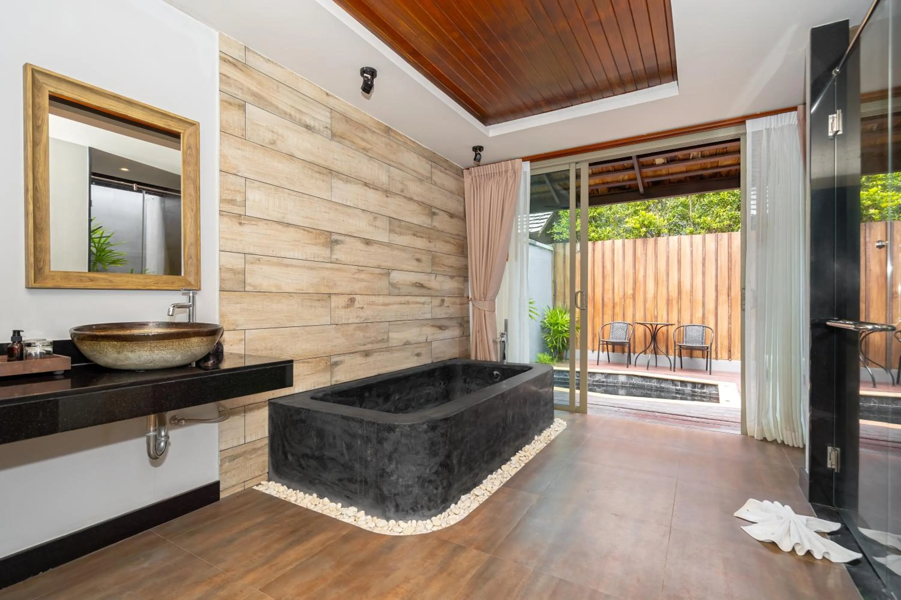 Hot Tub in Malabar Pool Villa Phuket