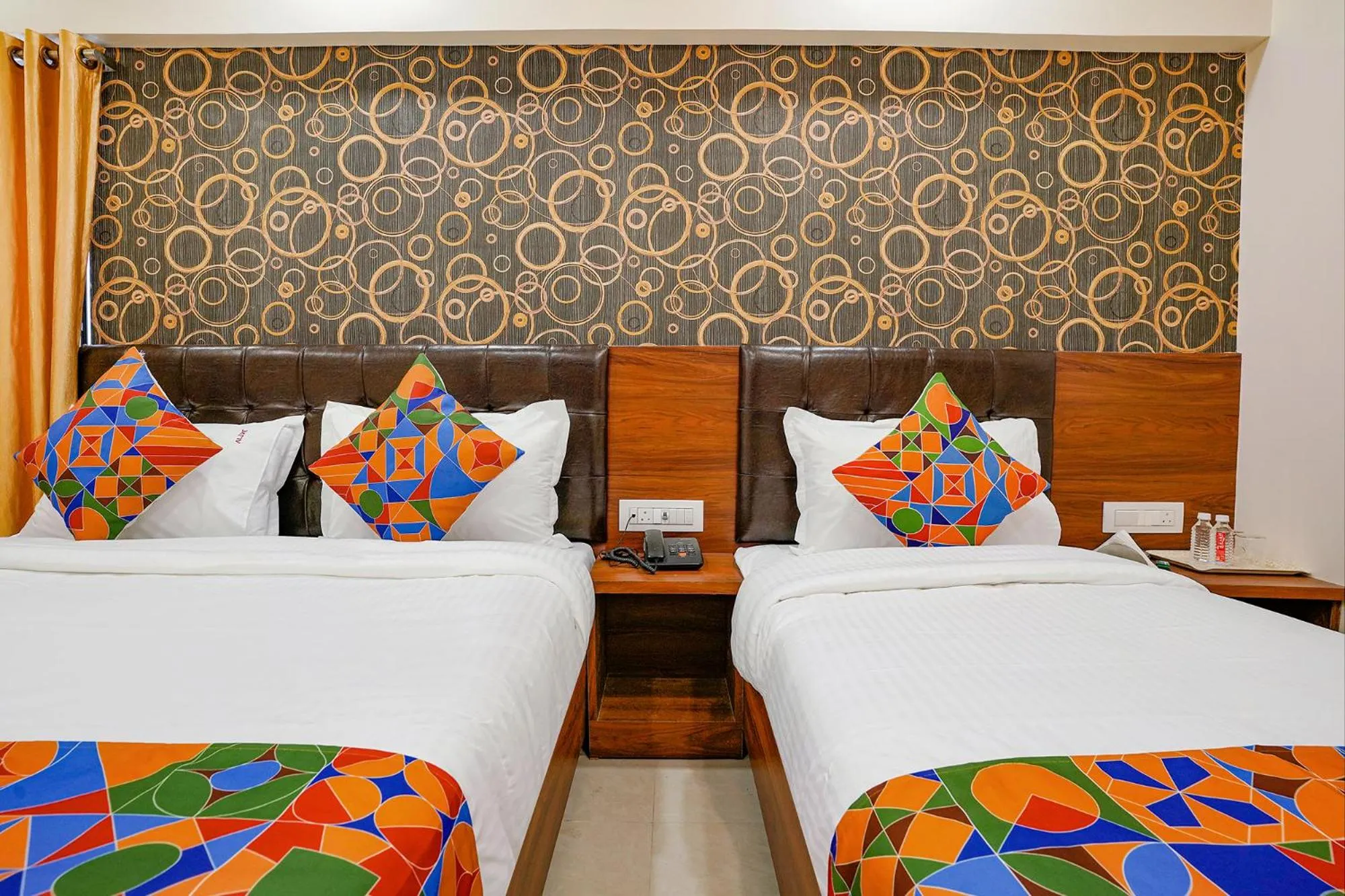 Bed in FabExpress Alive - Nr Juhu Beach