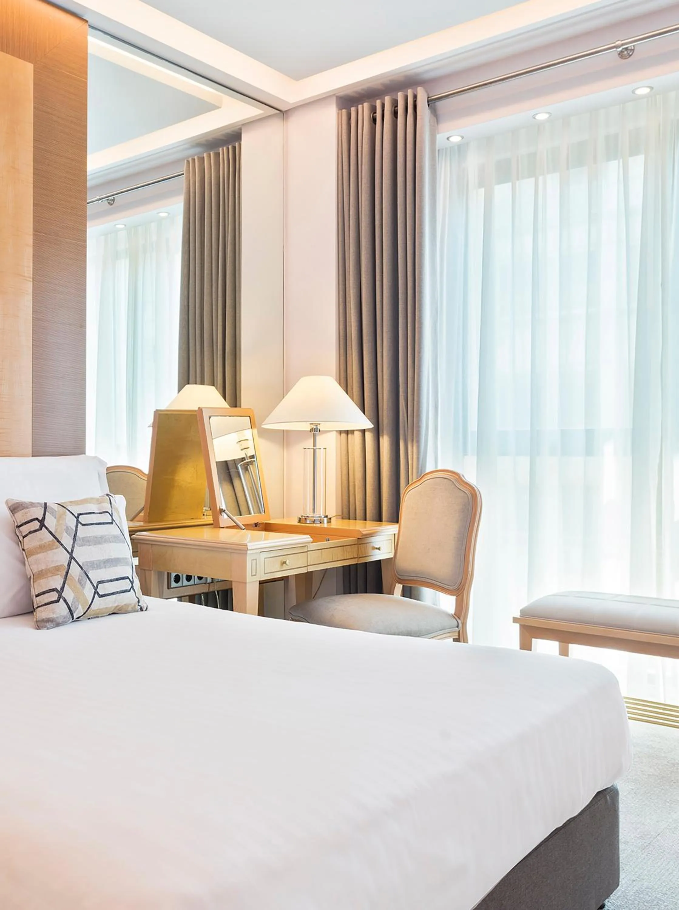 Bedroom, Bed in Melia Athens