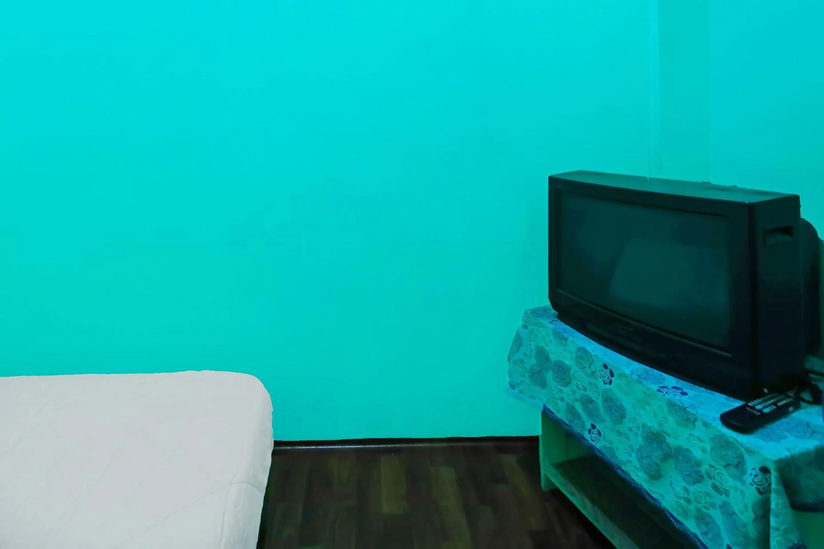 Bedroom, Bed in Hotel O Penginapan LorraNearPasar Oleh Oleh