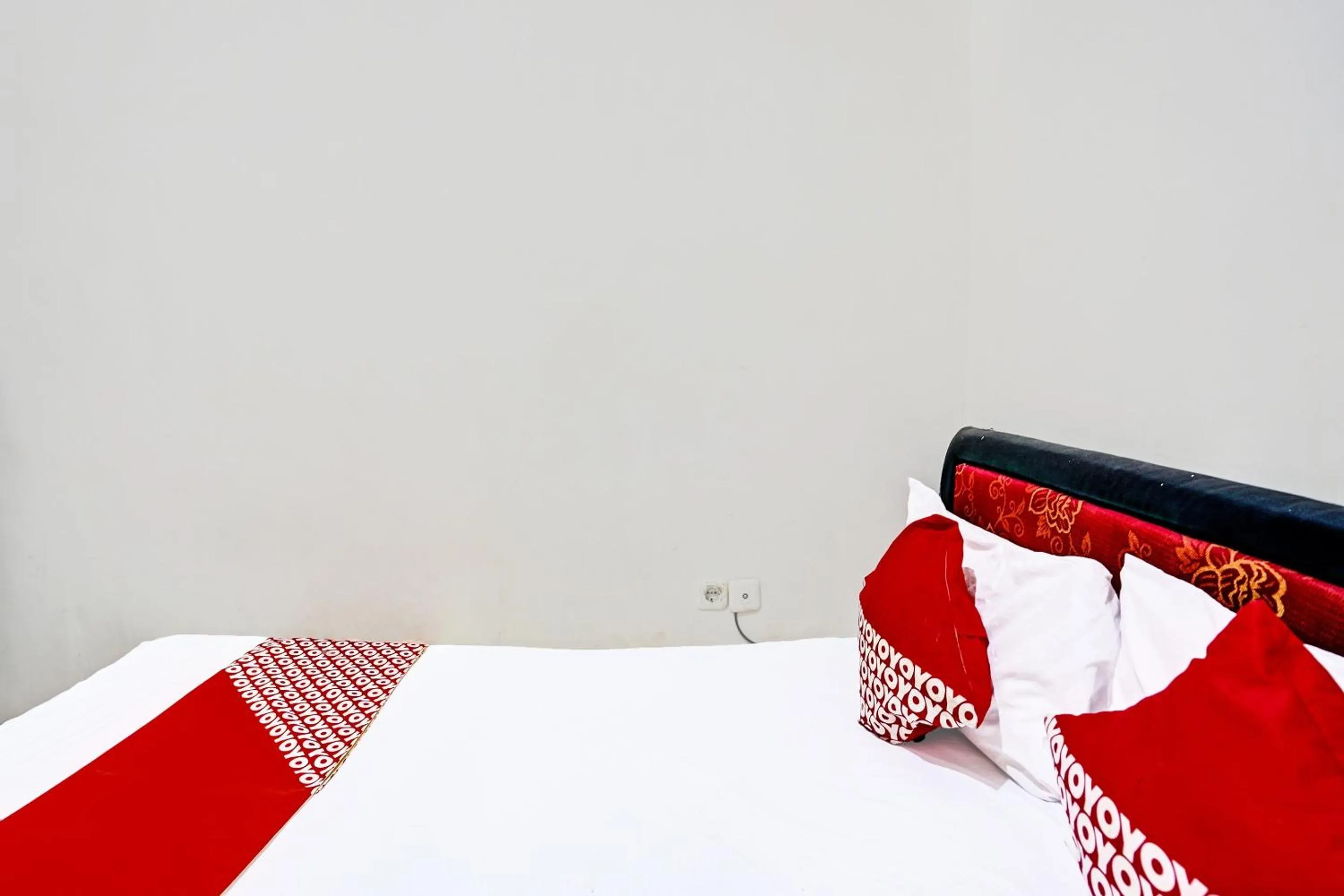 Bedroom, Bed in OYO Life 92190 Arya Guest House