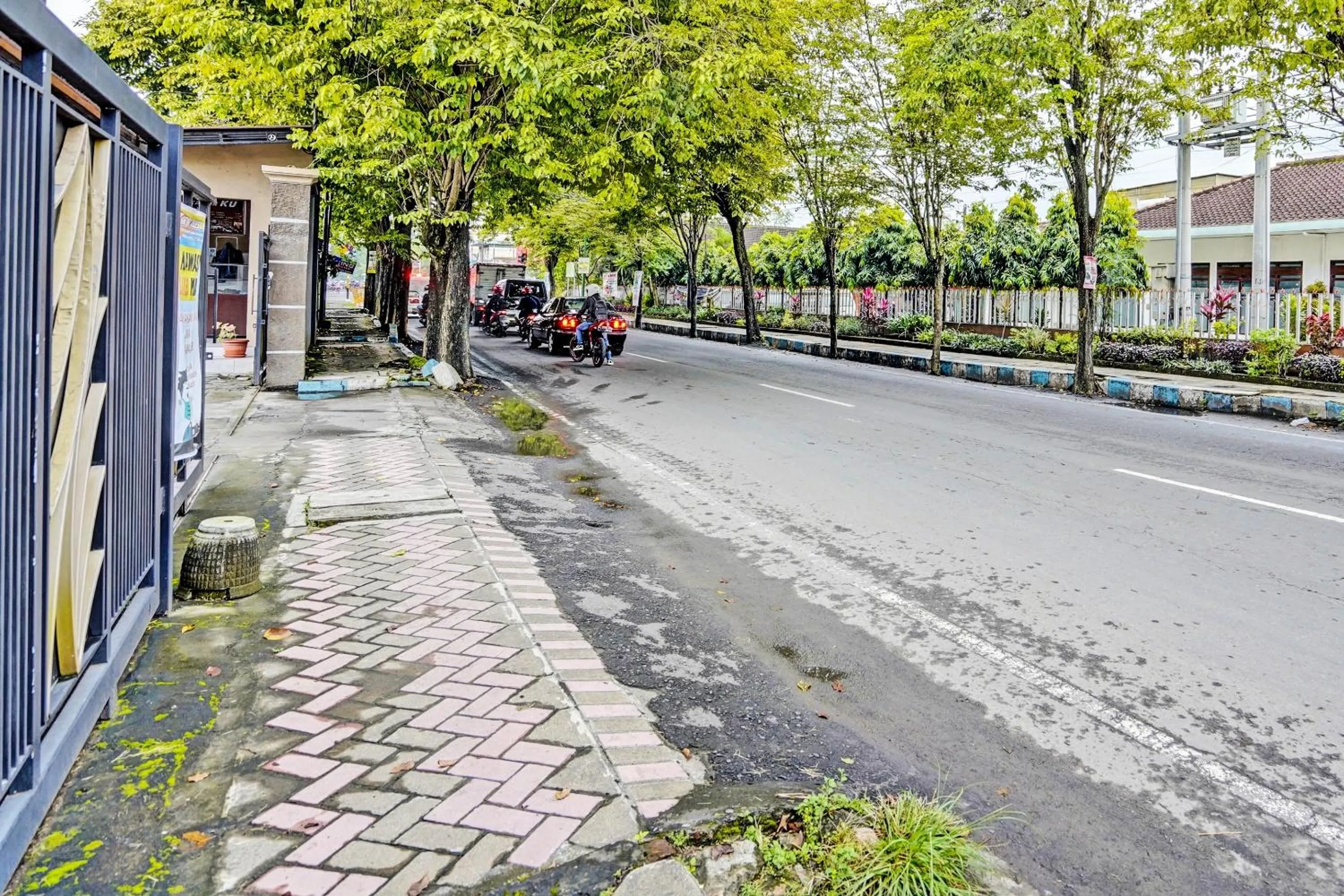 Facade/entrance in OYO Life 92190 Arya Guest House