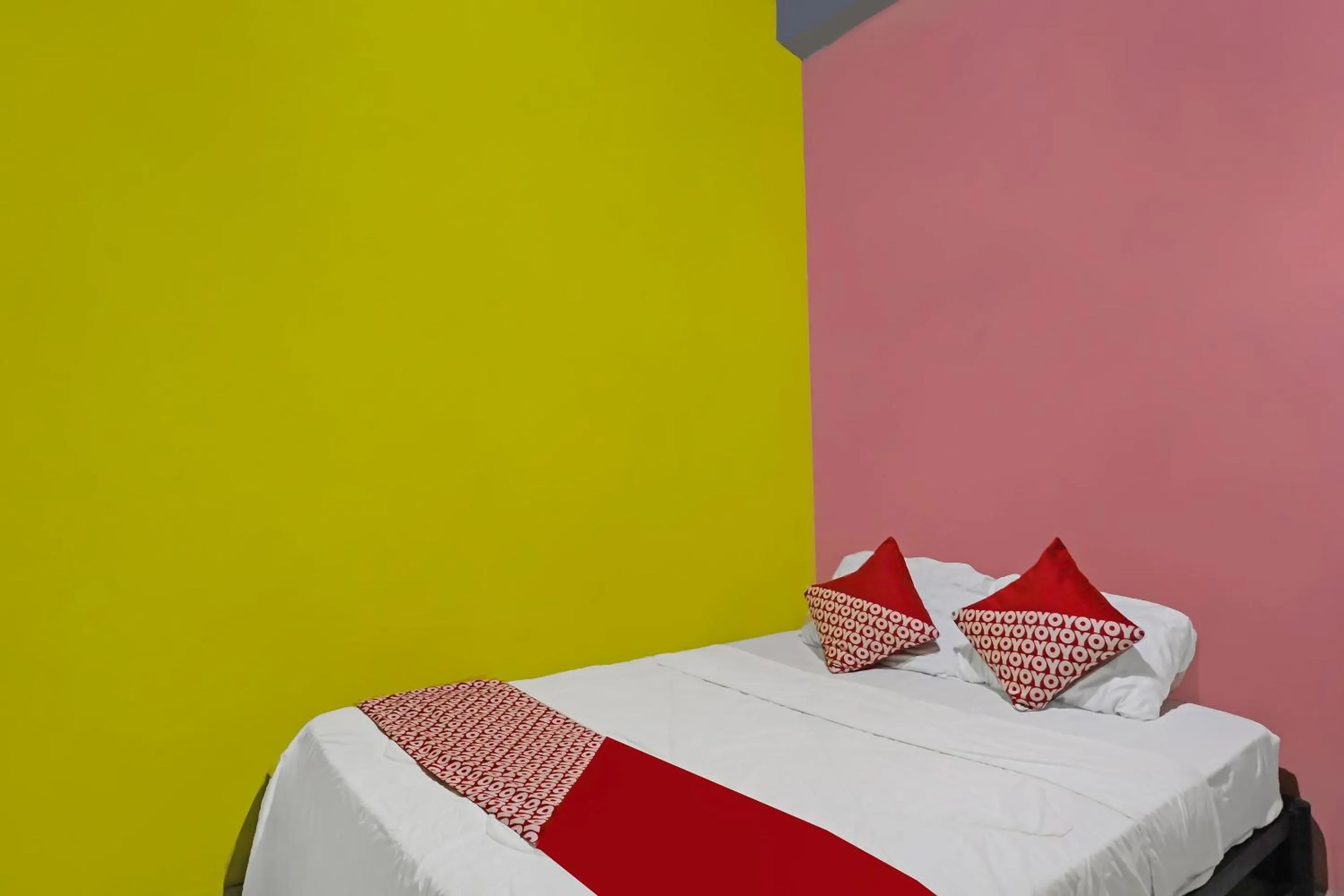 Bedroom, Bed in Hotel O Pelangi House 789 Syariah