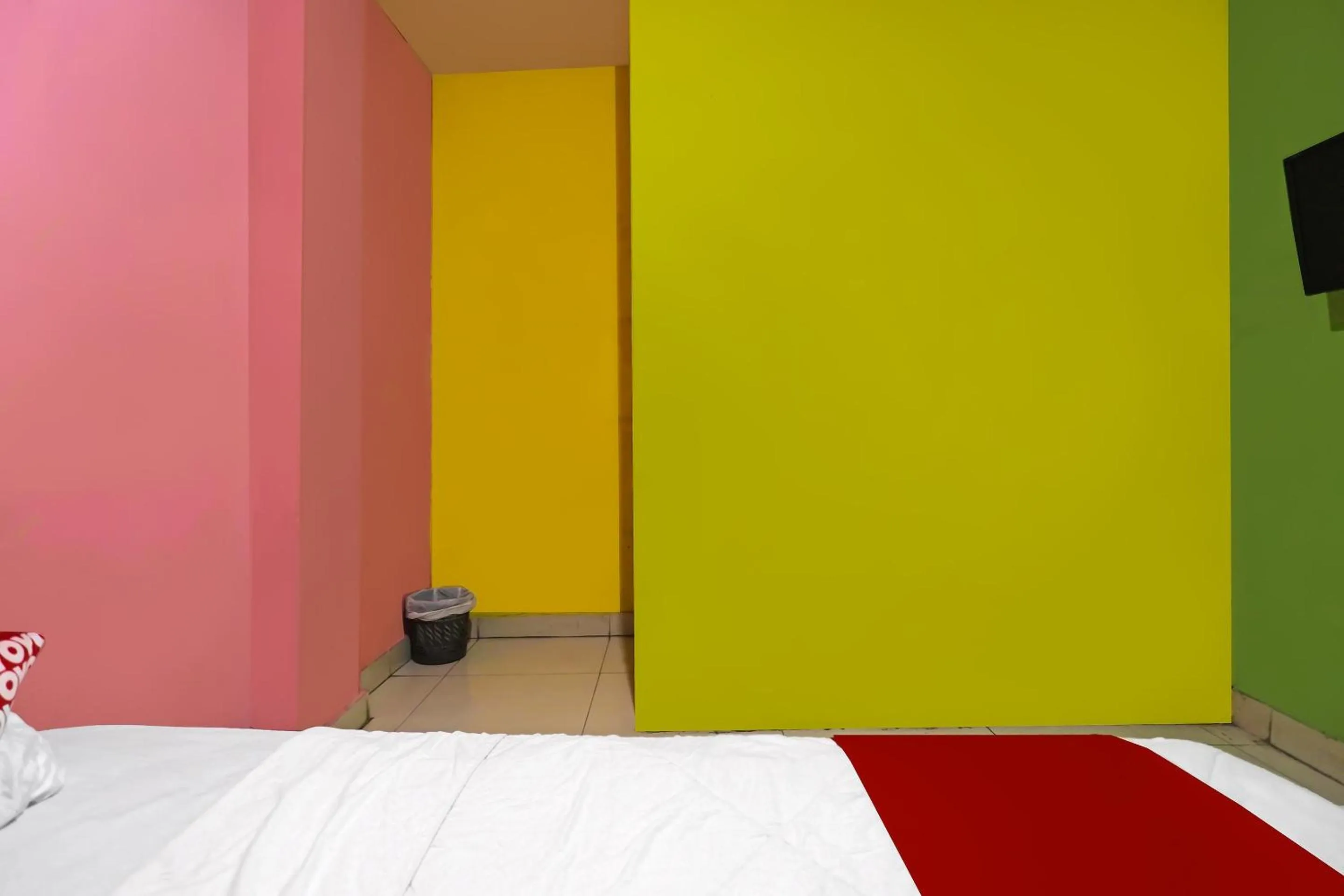 Bedroom, Bed in Hotel O Pelangi House 789 Syariah