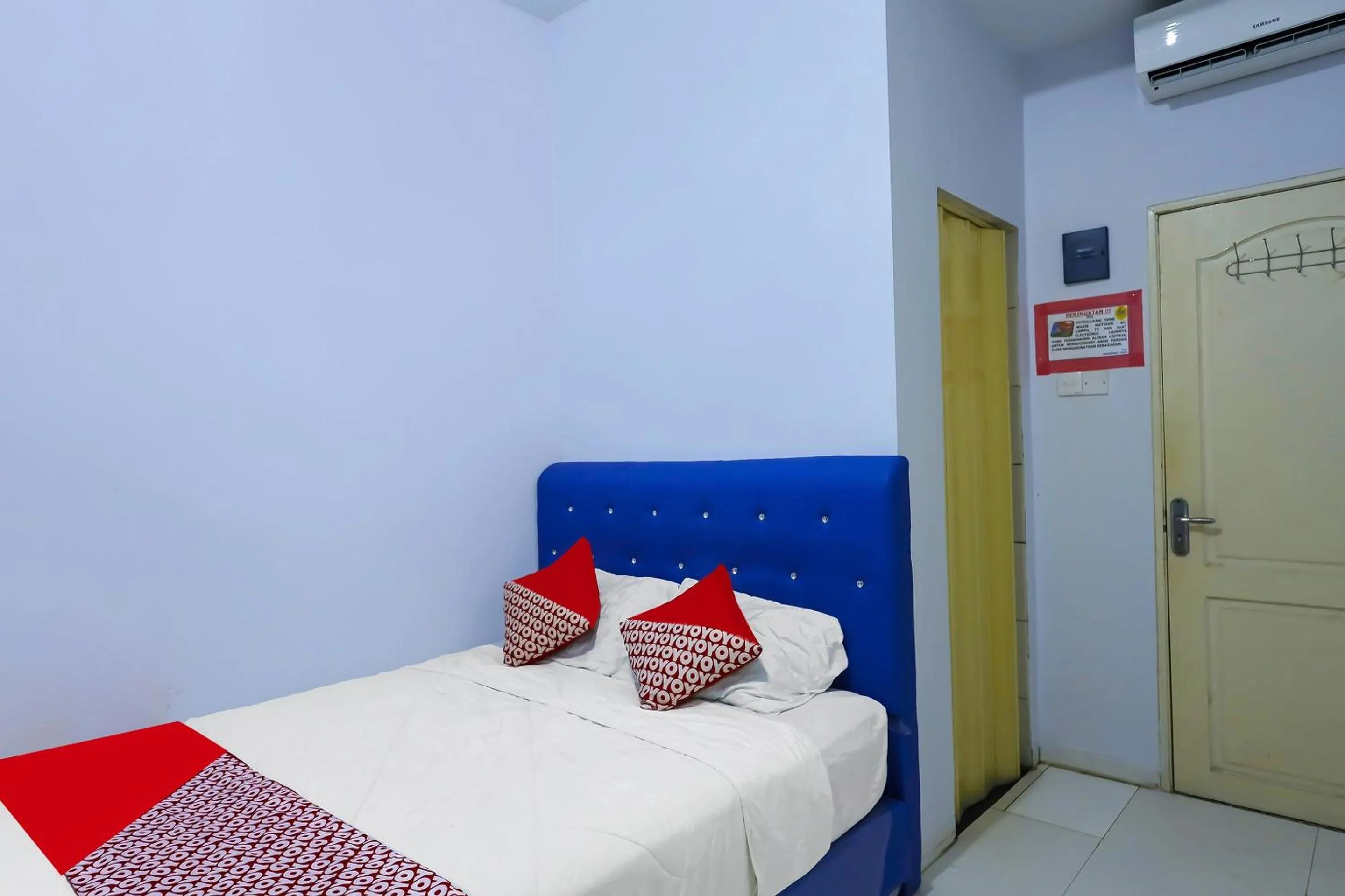 Bedroom, Bed in Hotel O Pelangi House 789 Syariah