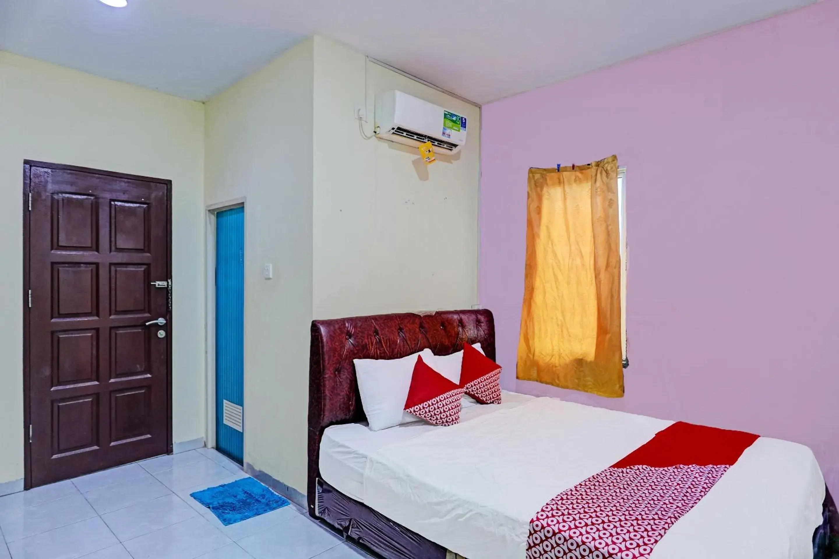 Standard Double Room in Hotel O New Town Syariah Standard Double Room in Hotel O New Town Syariah
