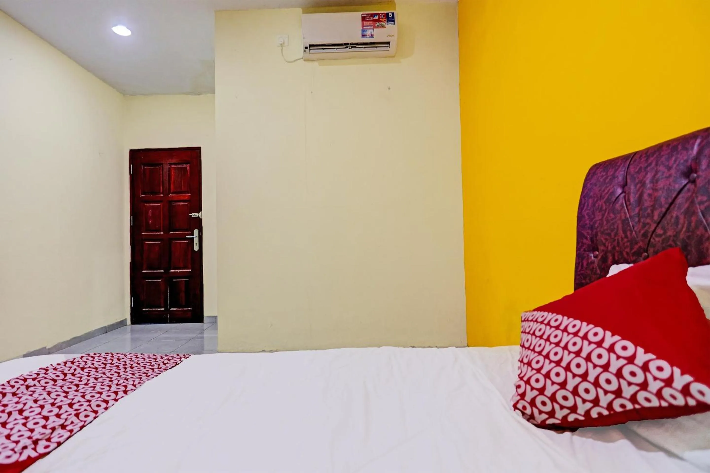 Bedroom, Bed in Hotel O New Town Syariah