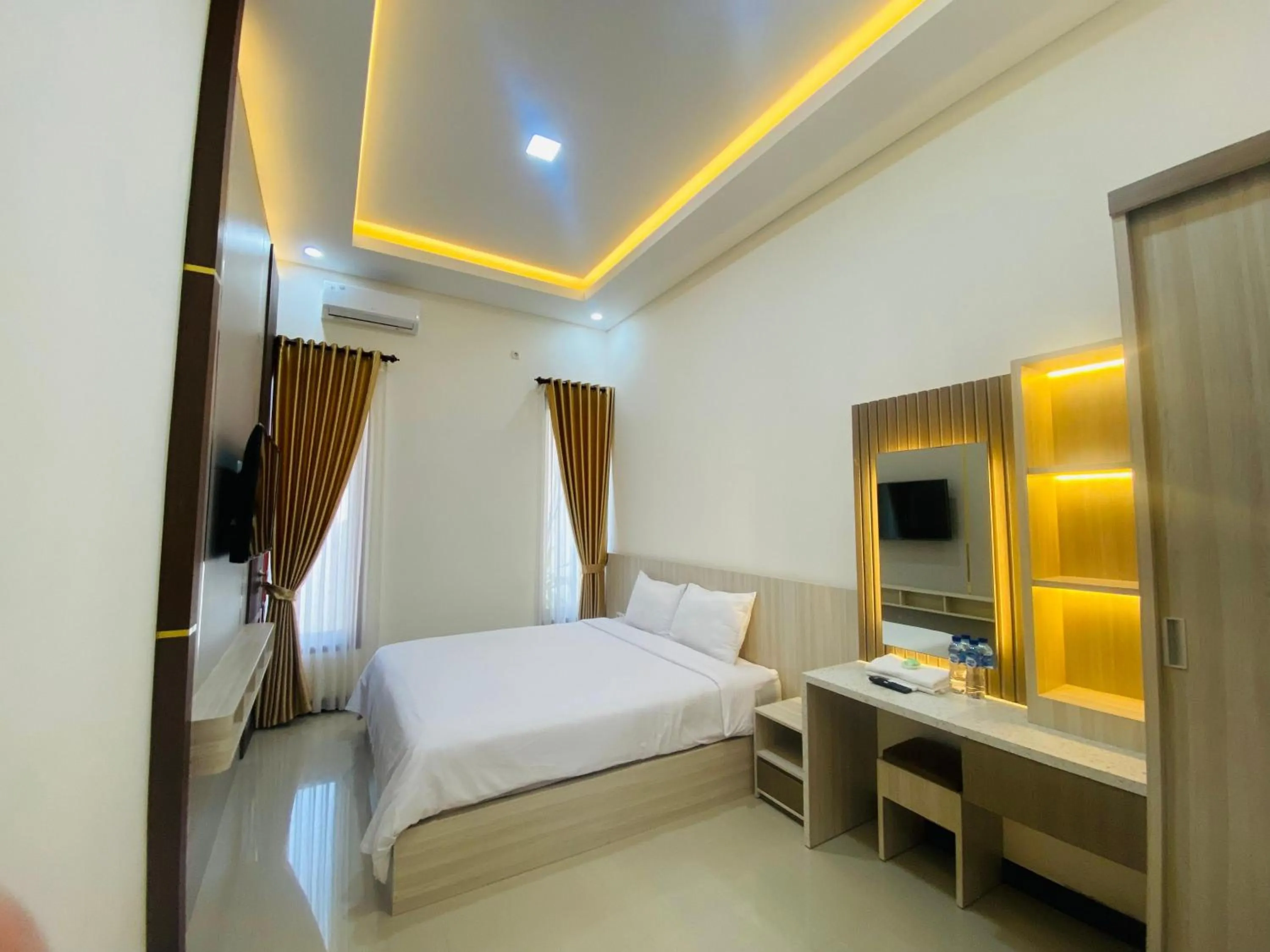 Bedroom, Bed in Kanggo Riko Family Homestay Mitra Reddoorz