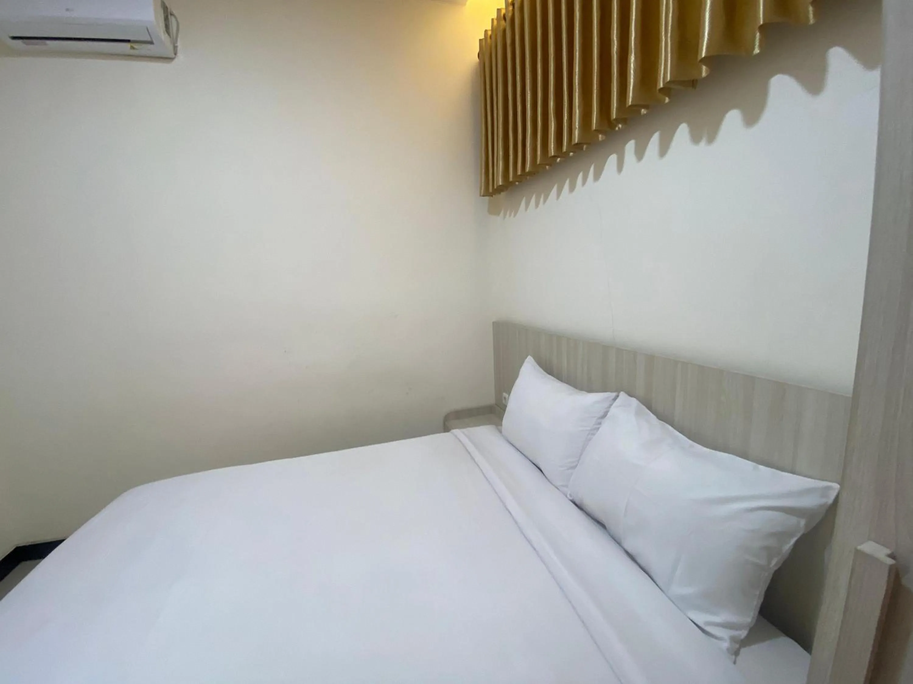 Bedroom, Bed in Kanggo Riko Family Homestay Mitra Reddoorz