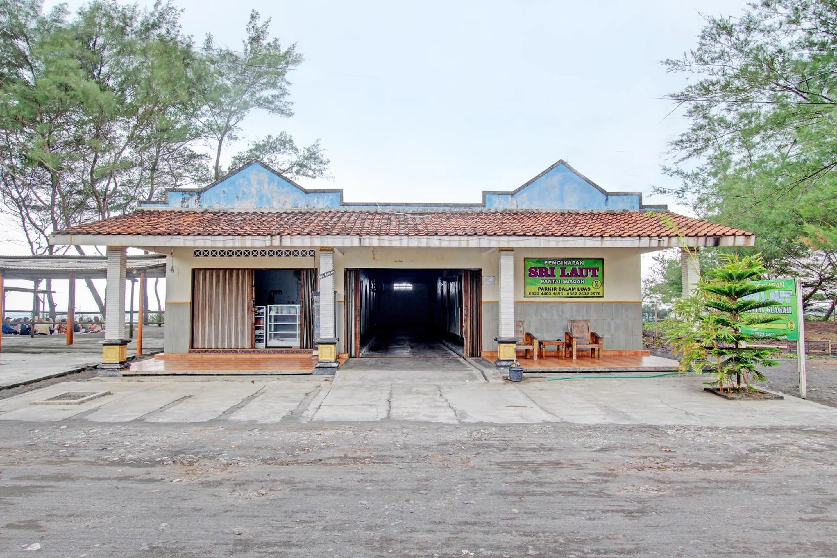 Facade/entrance in Hotel O Sari Laut