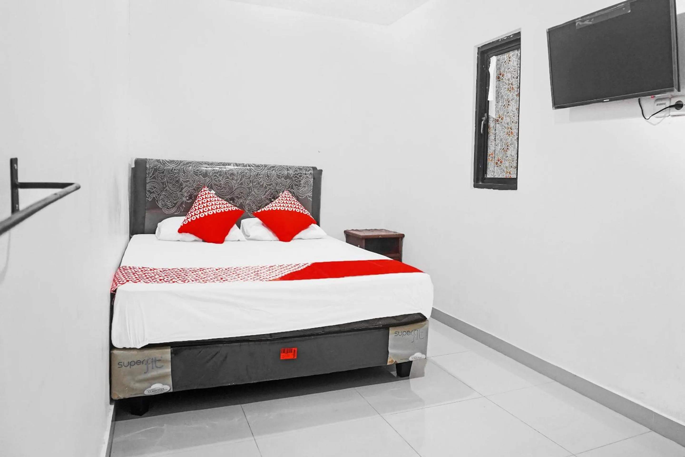 Bedroom, Bed in Hotel O Pondok Cahaya